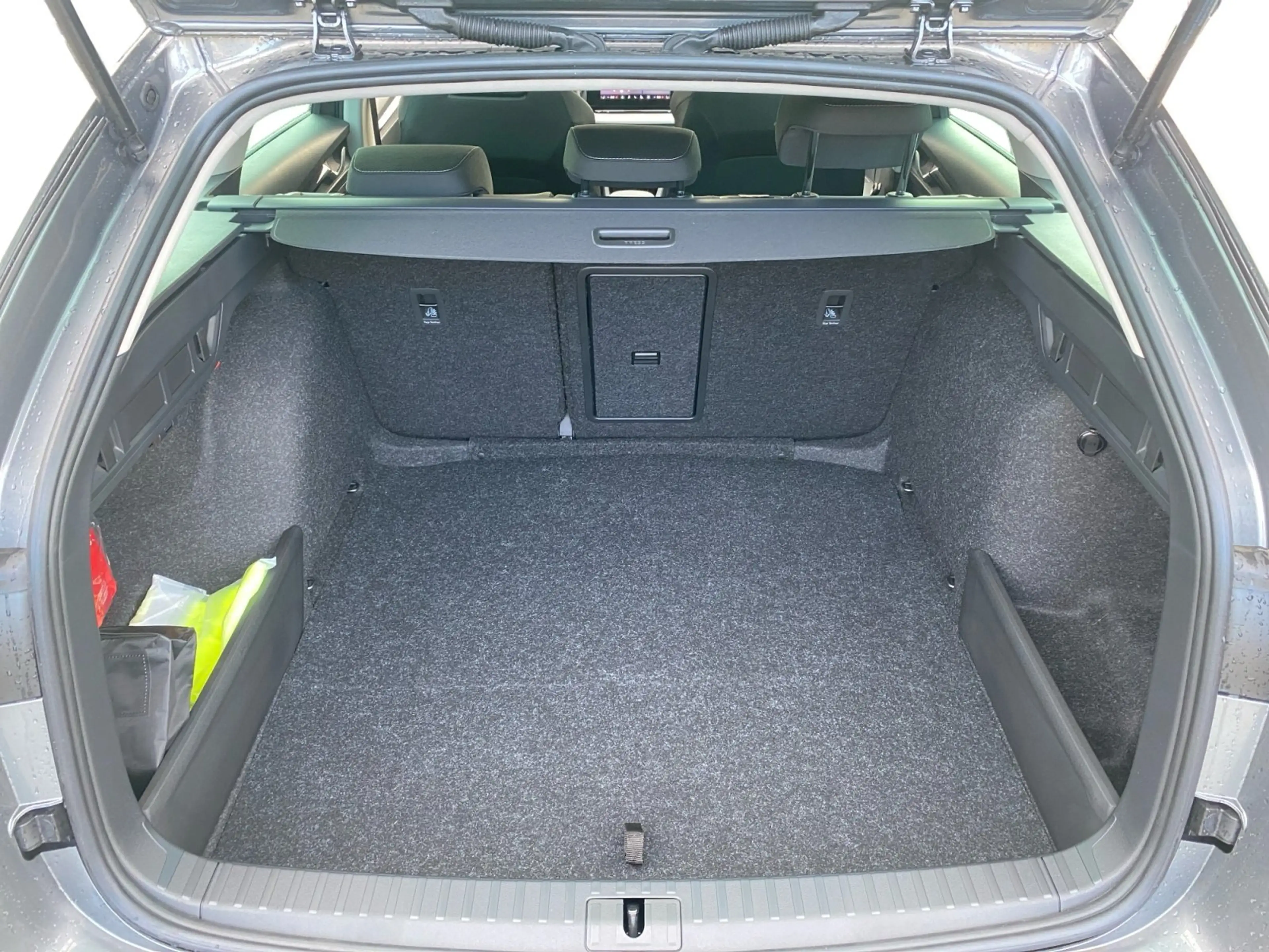 Skoda Octavia Combi Selection 1.5 TSI DSG ACC*AHK — photo 6