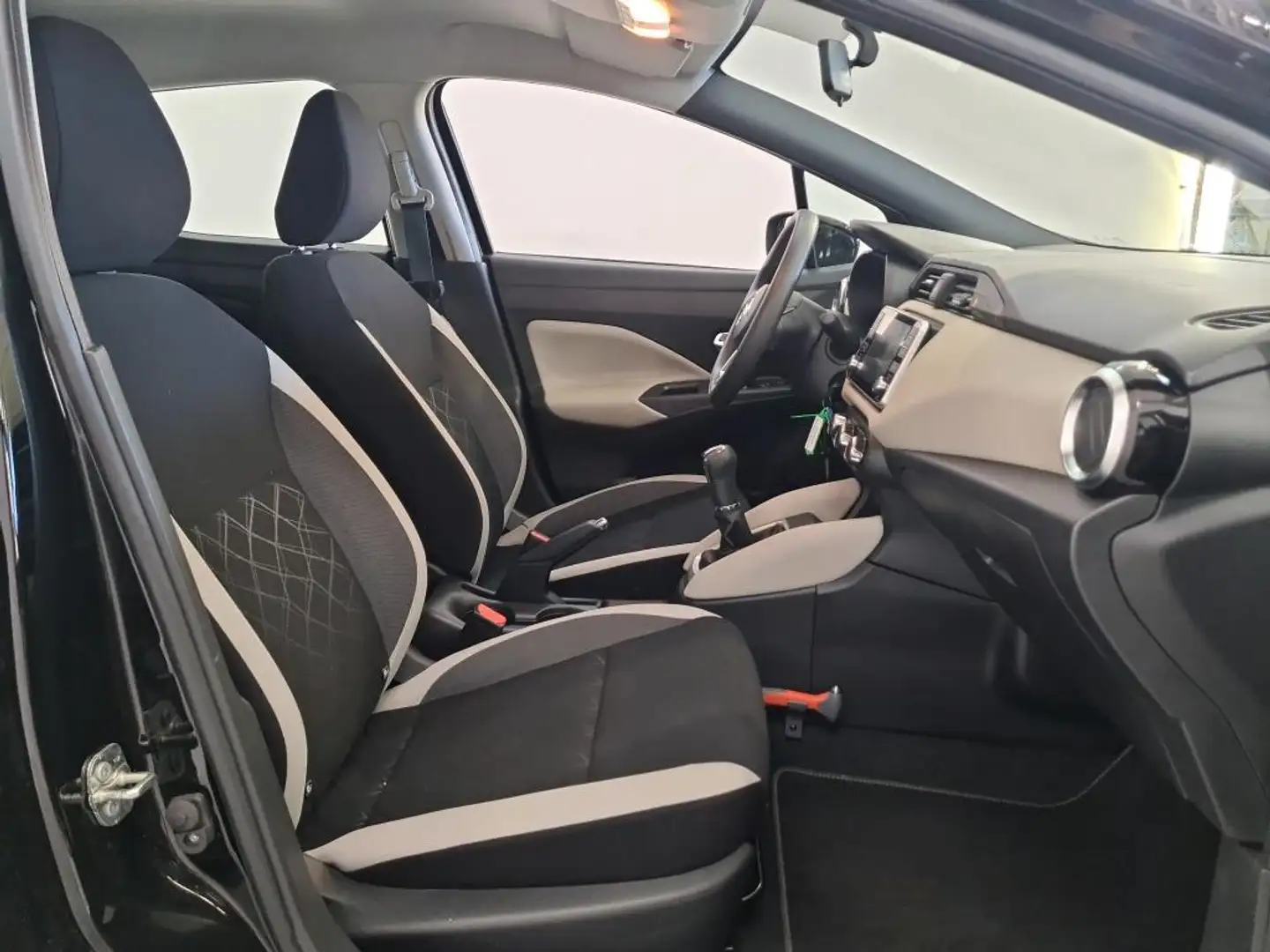 Nissan Micra 1.0 IG-T Acenta Airco | Carplay | Cruise | Multime Zwart - 2