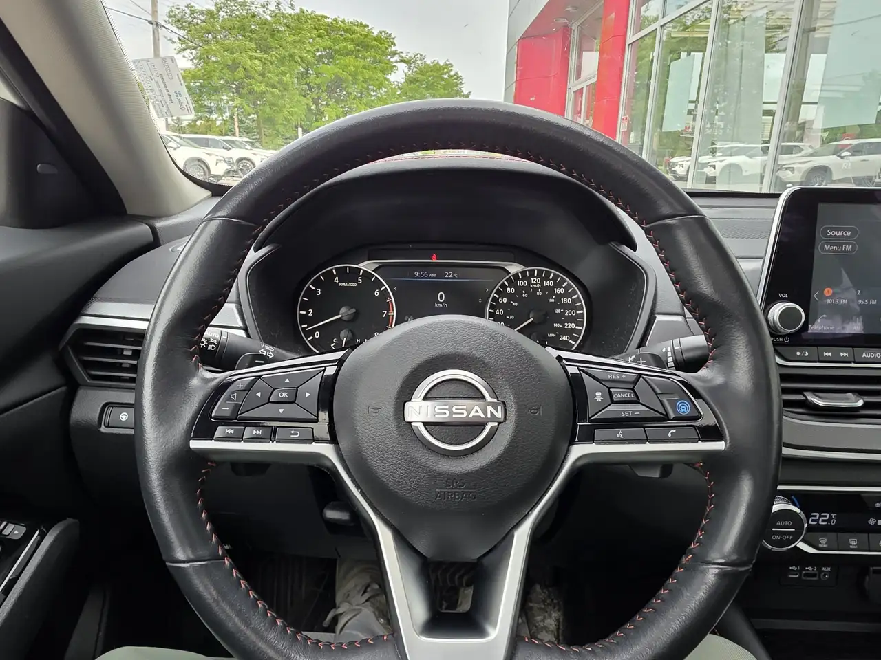 Nissan Altima photo Nissan Altima