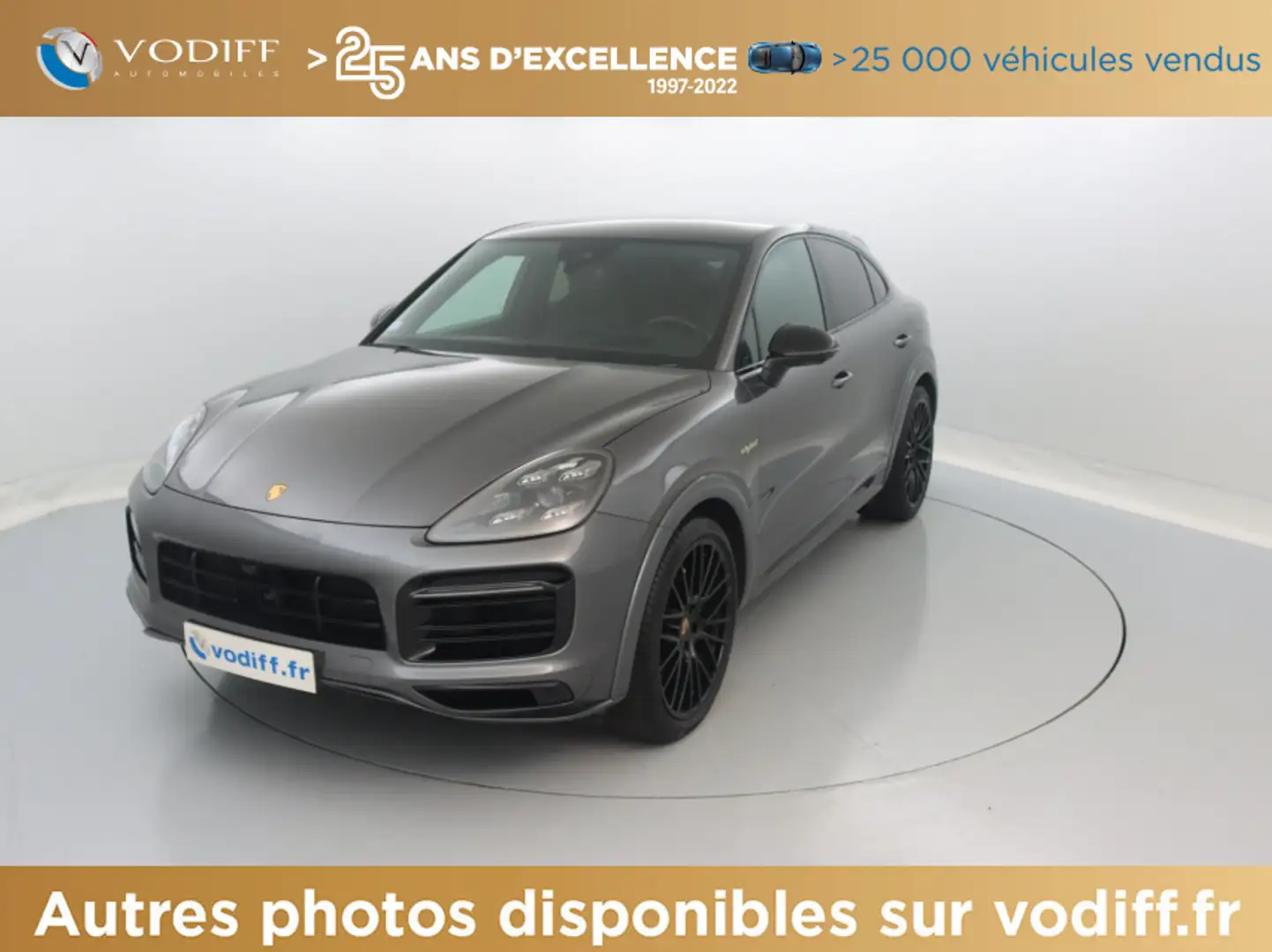 Porsche Cayenne E-HYBRID 462 CV TIPTRONIC S Grau - 1