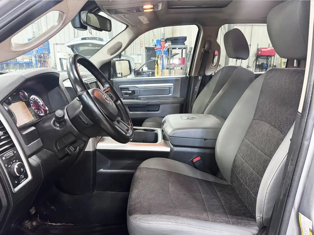 RAM 1500 снимка RAM 1500