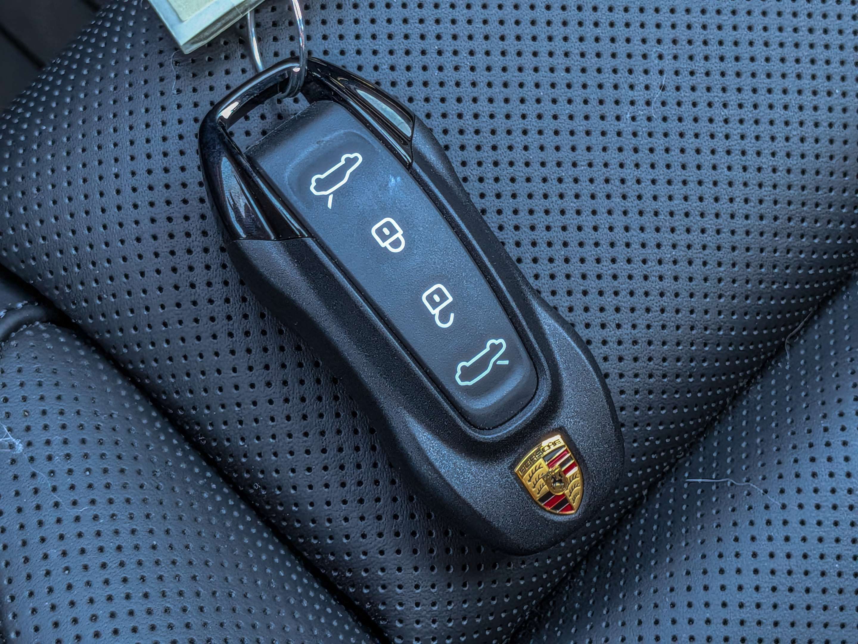 2025 Porsche Macan Electric 4S AWD thumb 33