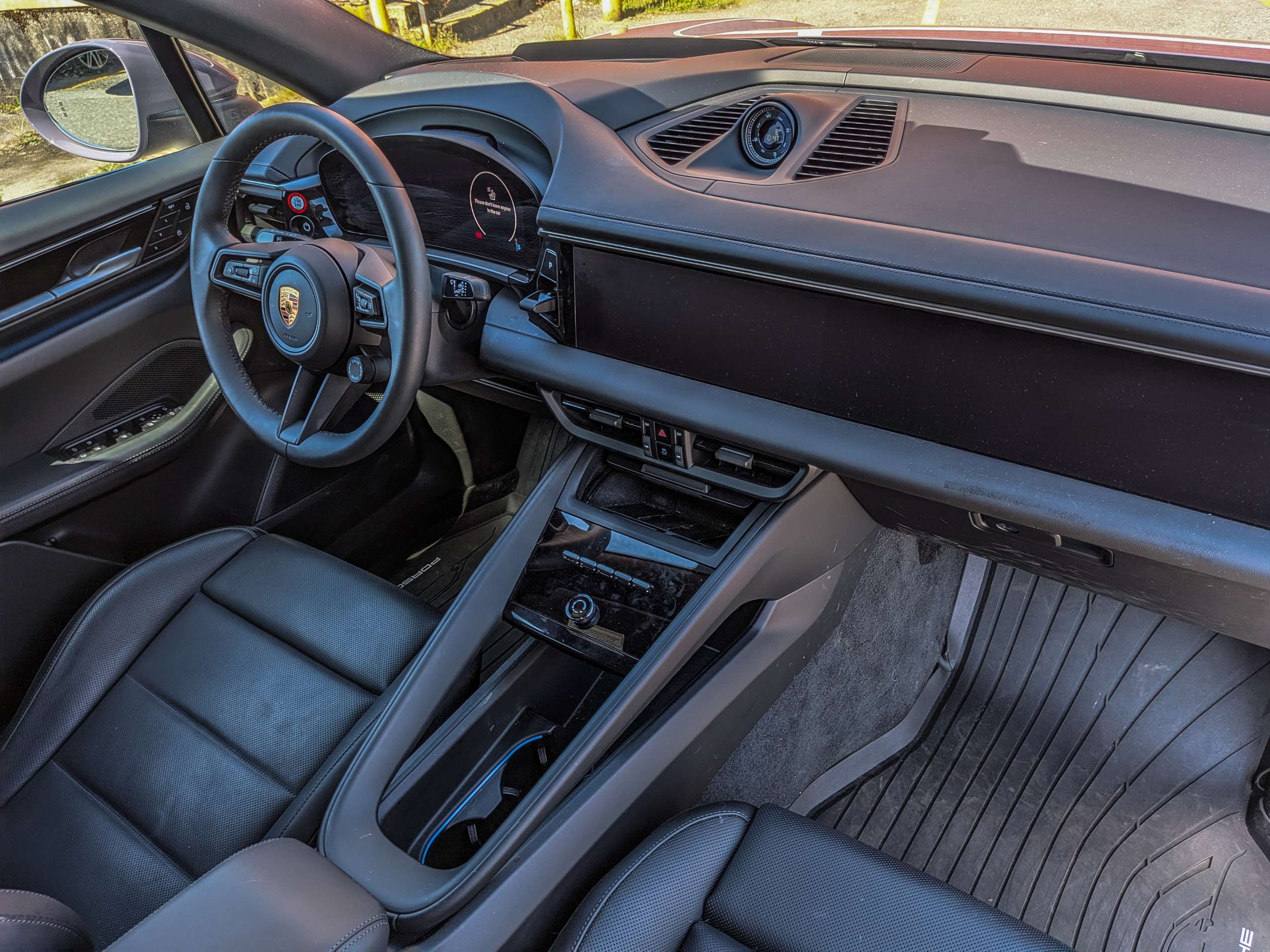2025 Porsche Macan Electric 4S AWD thumb 22