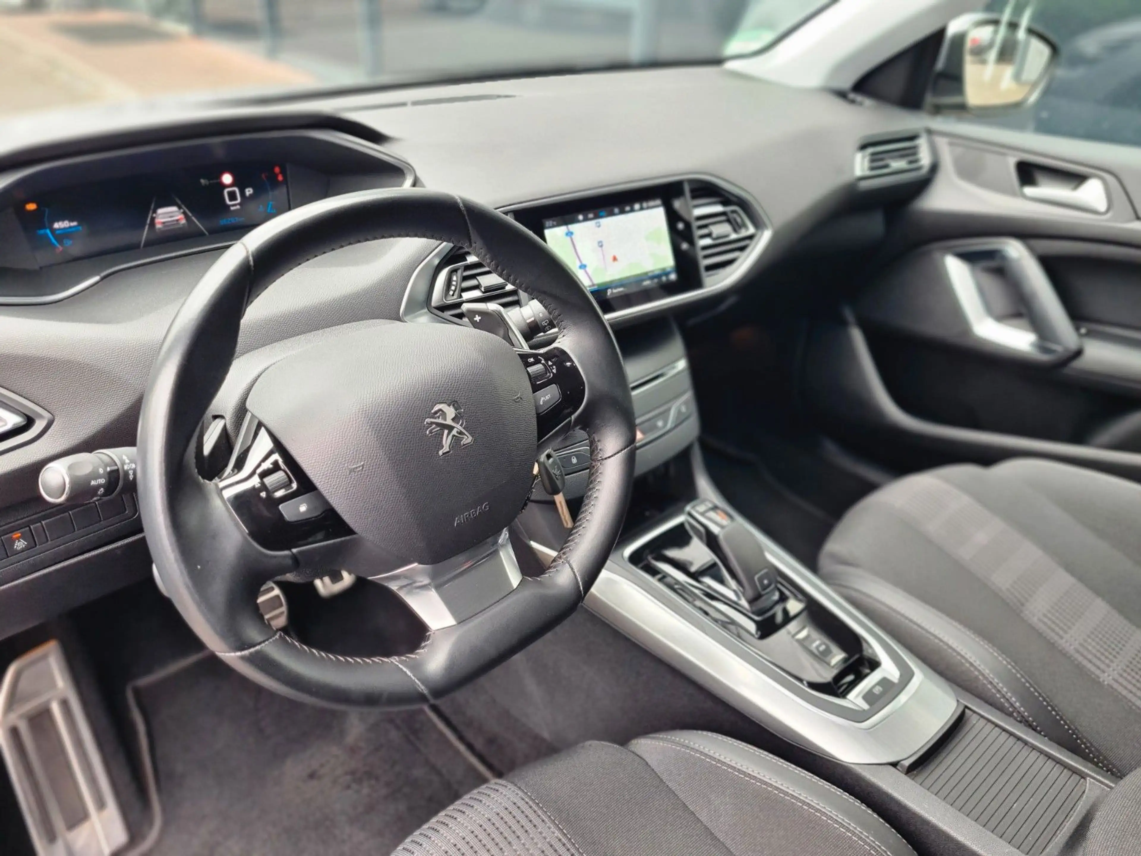 Peugeot 308 SW Allure 1.5 HDi AUT - NAVI - AHK - CAM - — photo 10