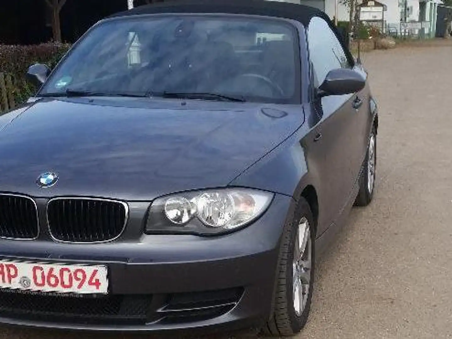 BMW 118 i Cabrio (E88) Zwart - 1