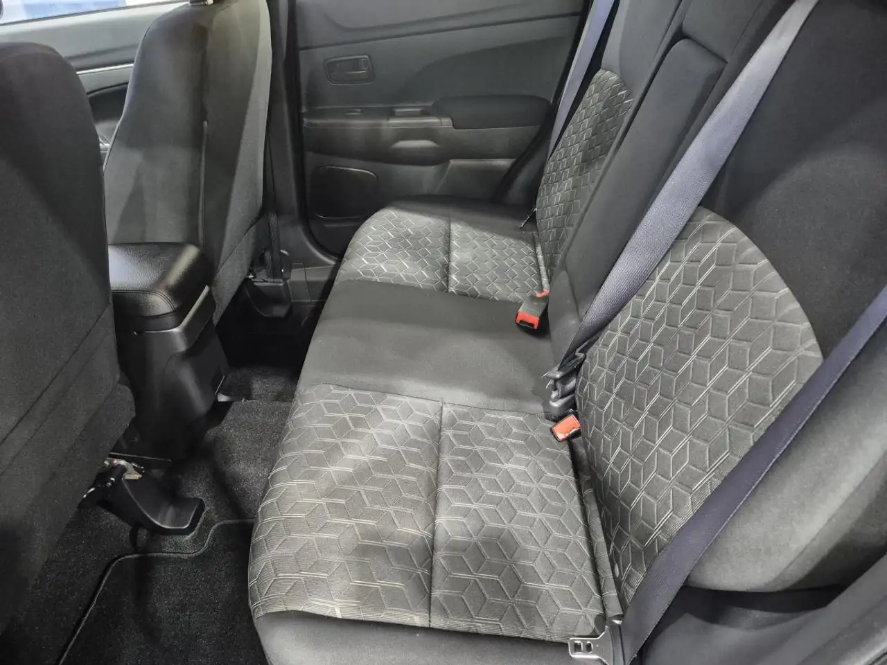 Mitsubishi RVR снимка Mitsubishi RVR