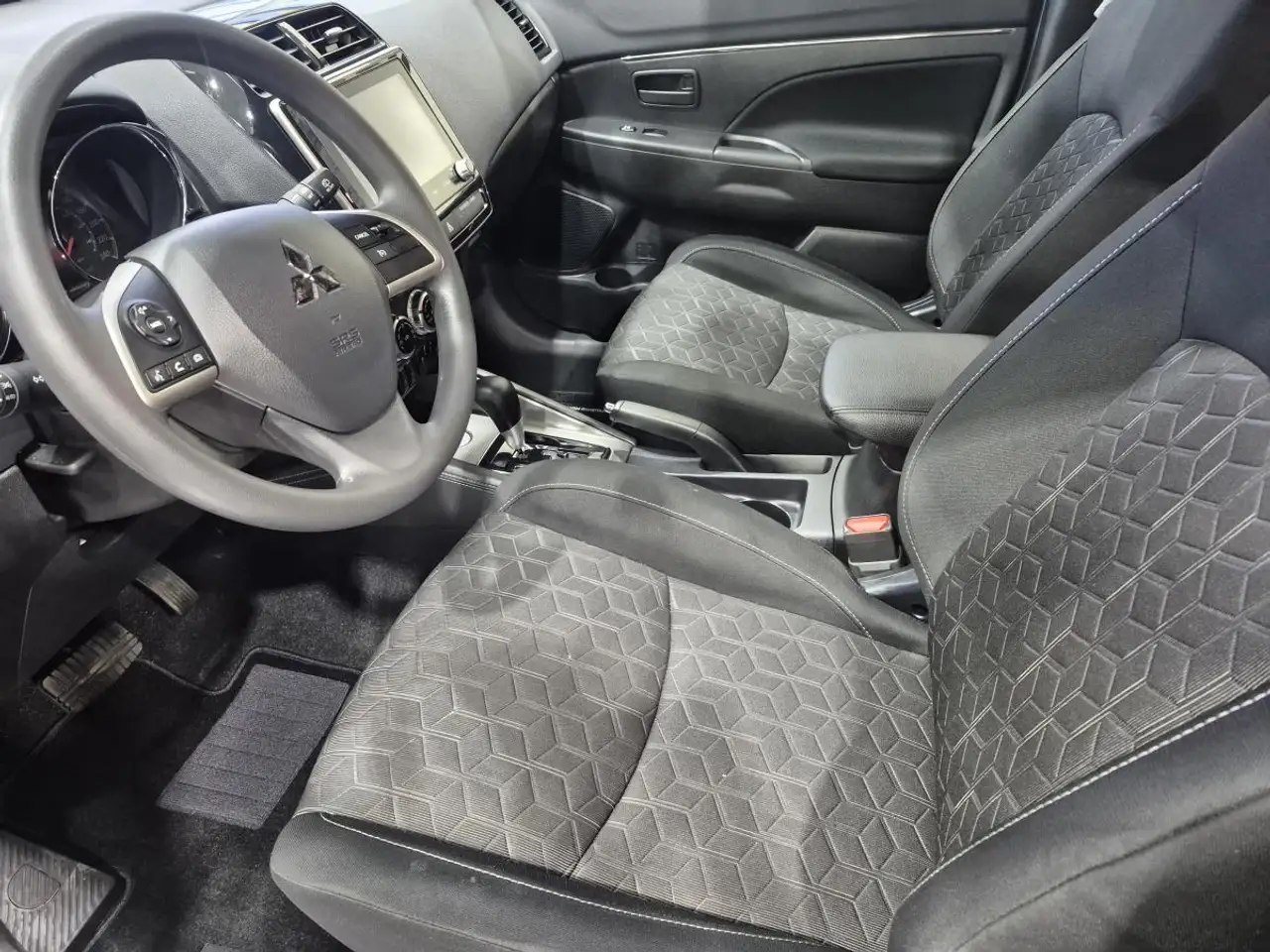 Mitsubishi RVR снимка Mitsubishi RVR