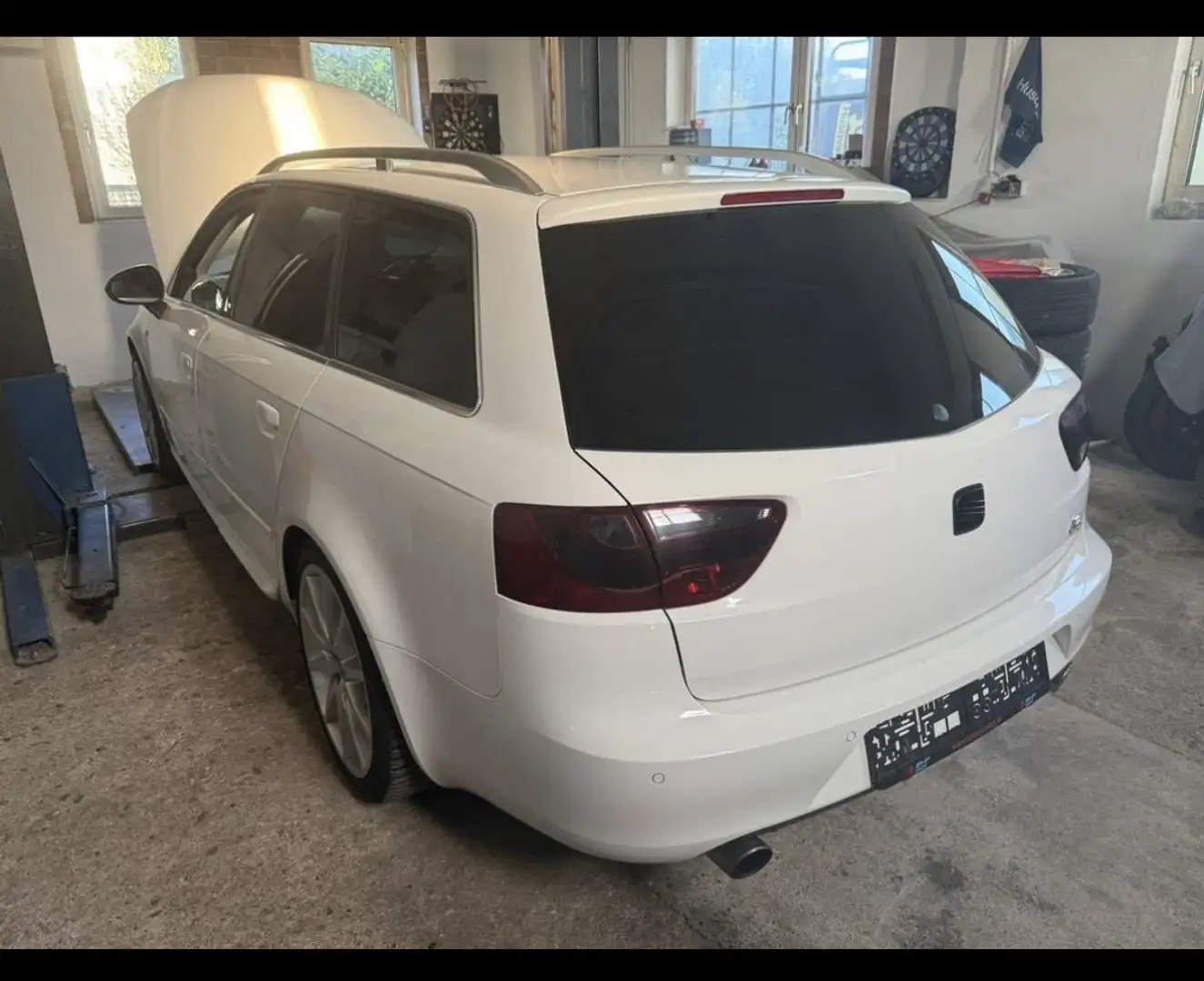 SEAT Exeo ST Sport 2,0 TSI - 2