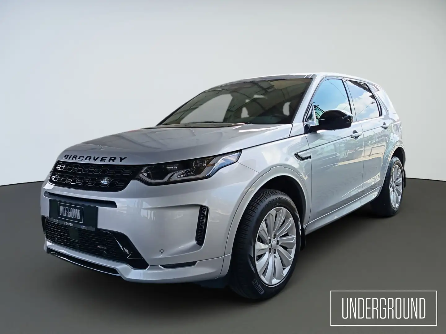 Land Rover Discovery Sport D165 4WD R-Dynamic S Aut. Silber - 1