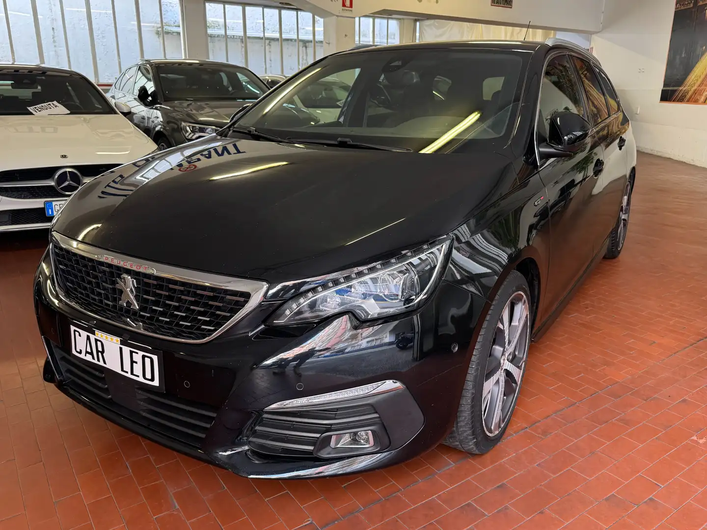 Peugeot 308 308 II 2018 SW SW 1.2 puretech t GT Pack s Negro - 1