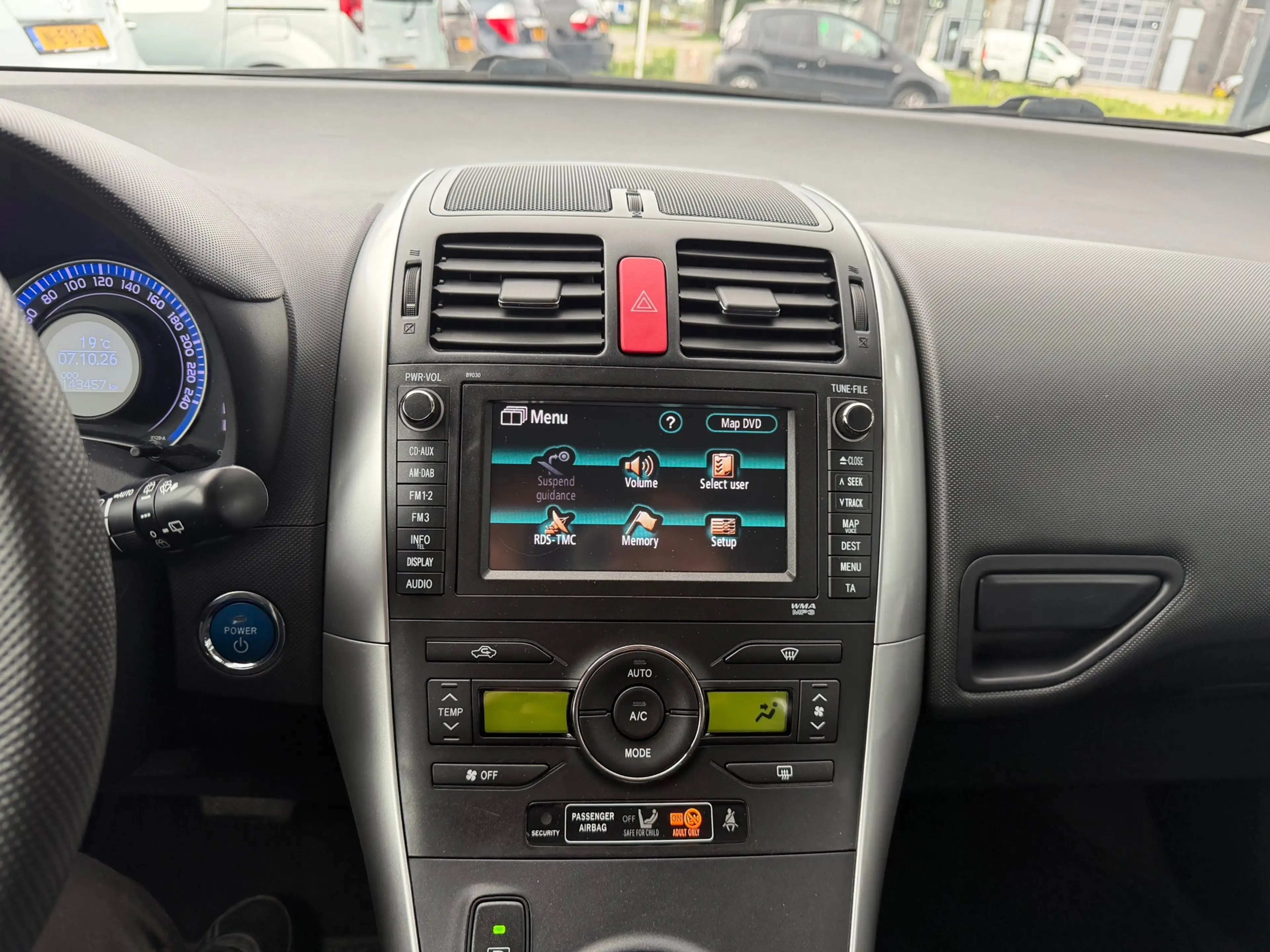 Toyota Auris 1.8 Full Hybrid Executive/ automaat/airco/cruise/n — photo 8