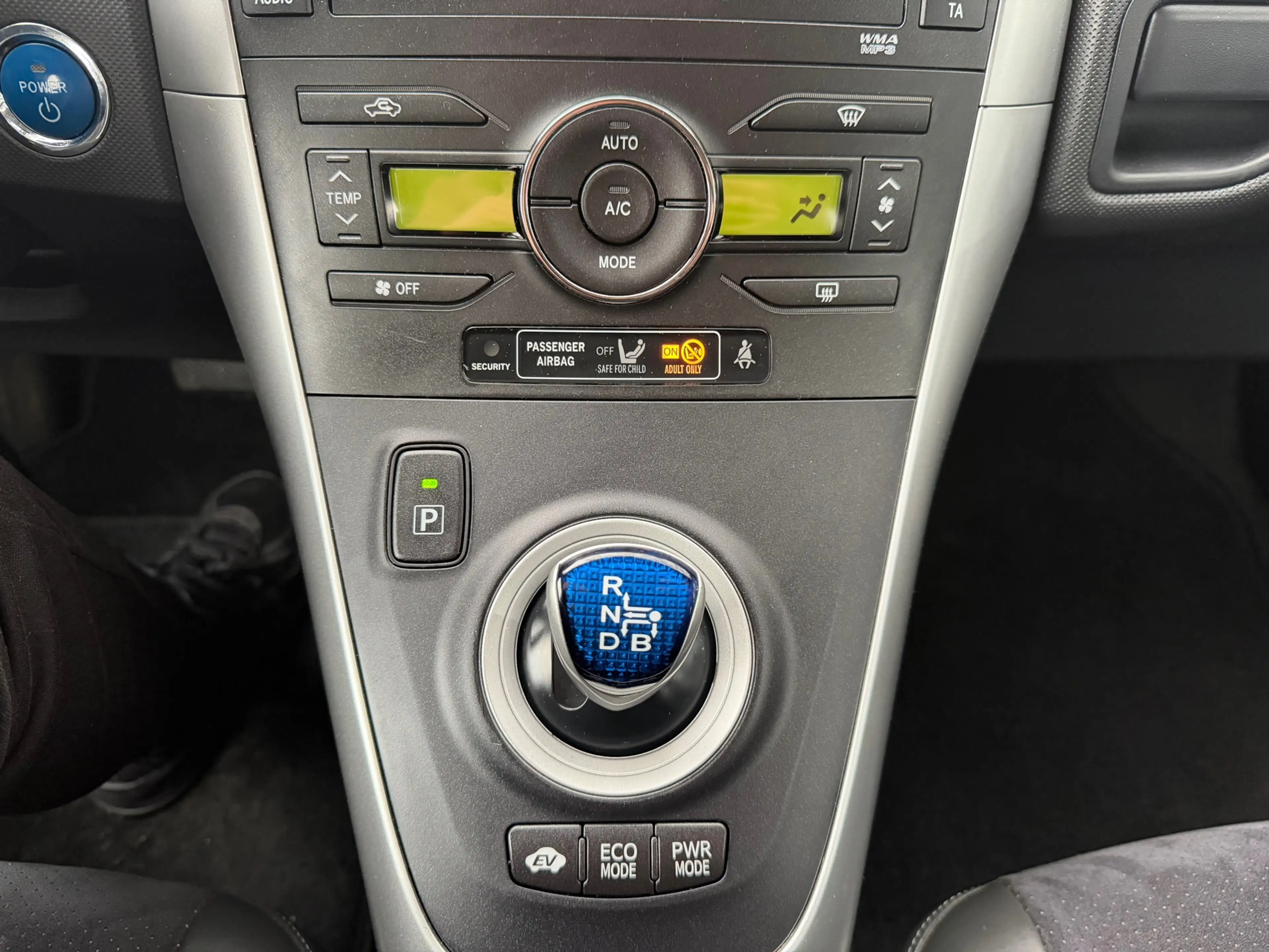 Toyota Auris 1.8 Full Hybrid Executive/ automaat/airco/cruise/n — photo 11