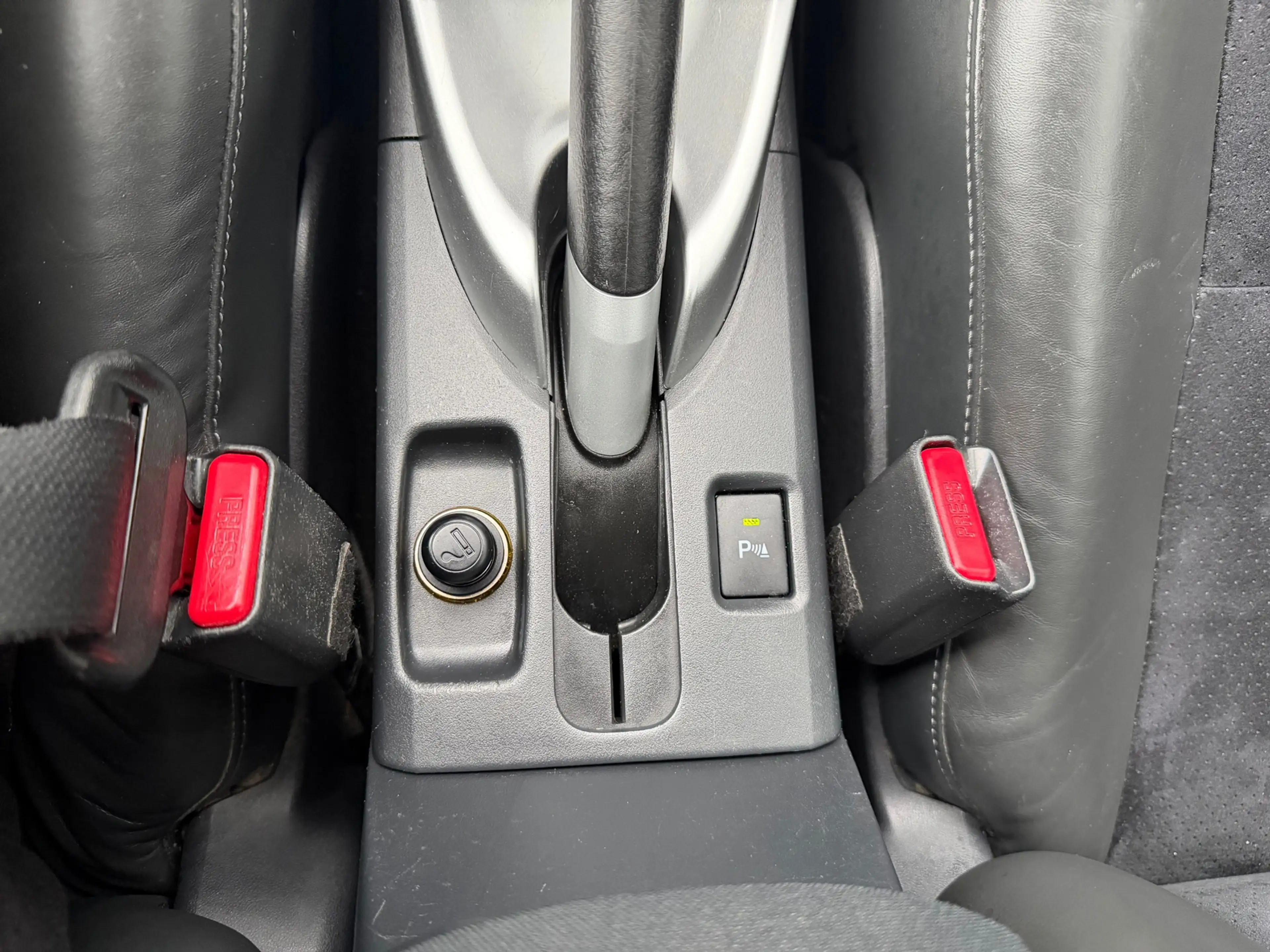 Toyota Auris 1.8 Full Hybrid Executive/ automaat/airco/cruise/n — photo 12