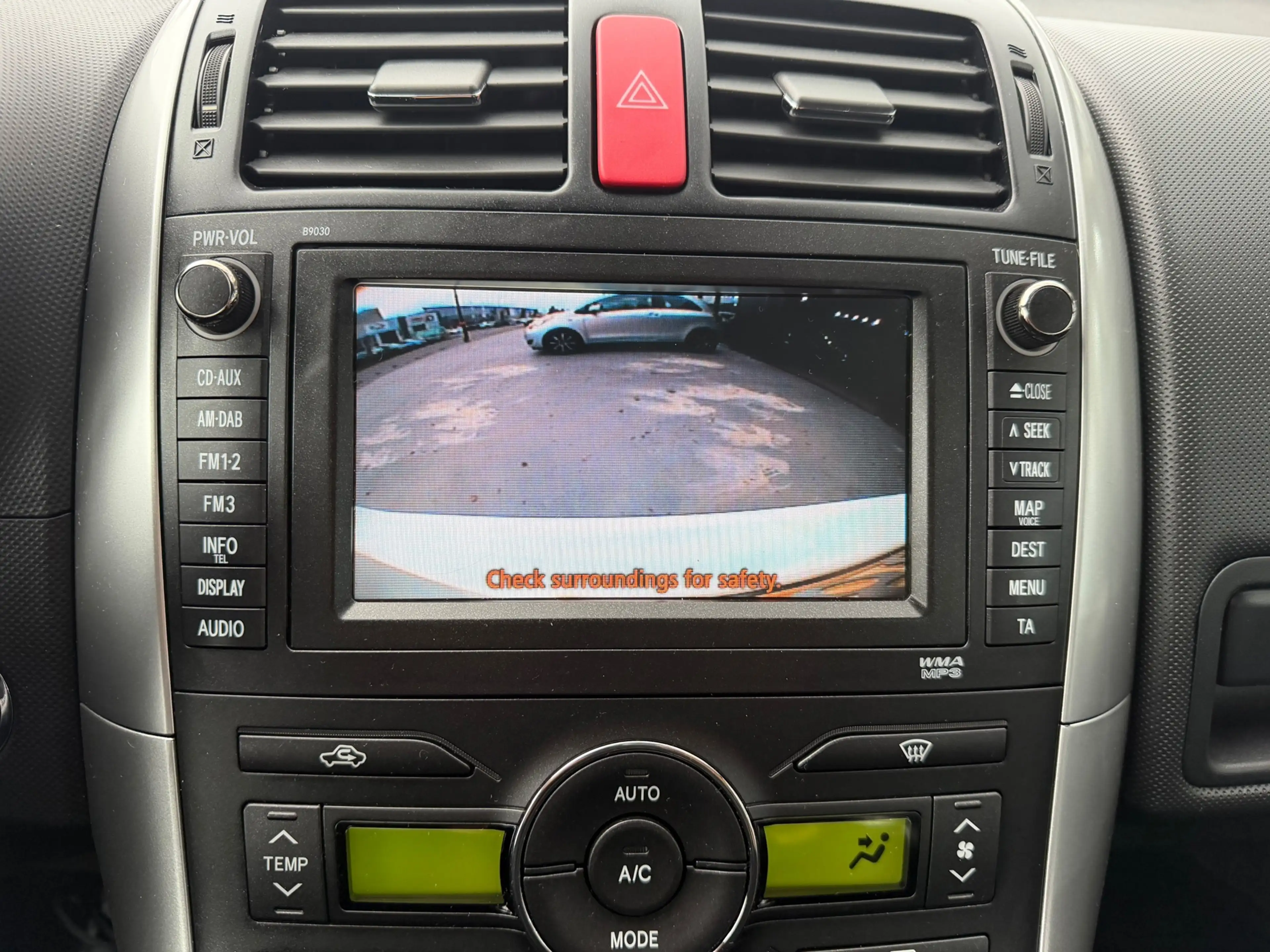 Toyota Auris 1.8 Full Hybrid Executive/ automaat/airco/cruise/n — photo 15