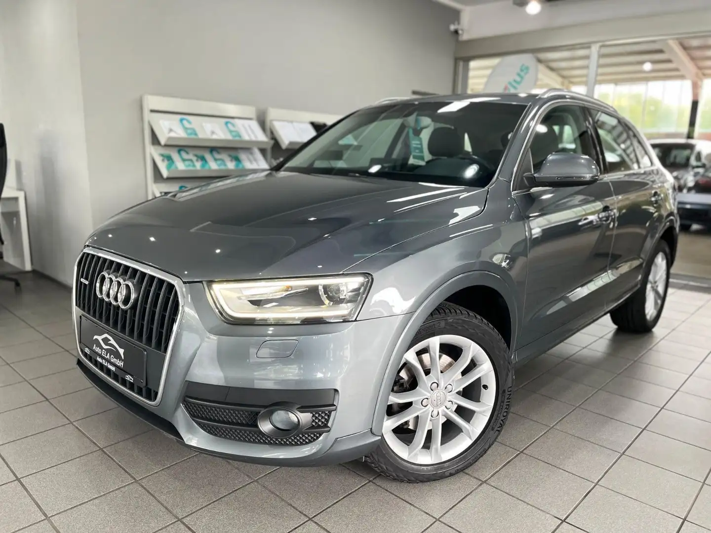 Audi Q3 2.0 TDI quattro Automatik 1.Hand|Navi|Klima Grijs - 2