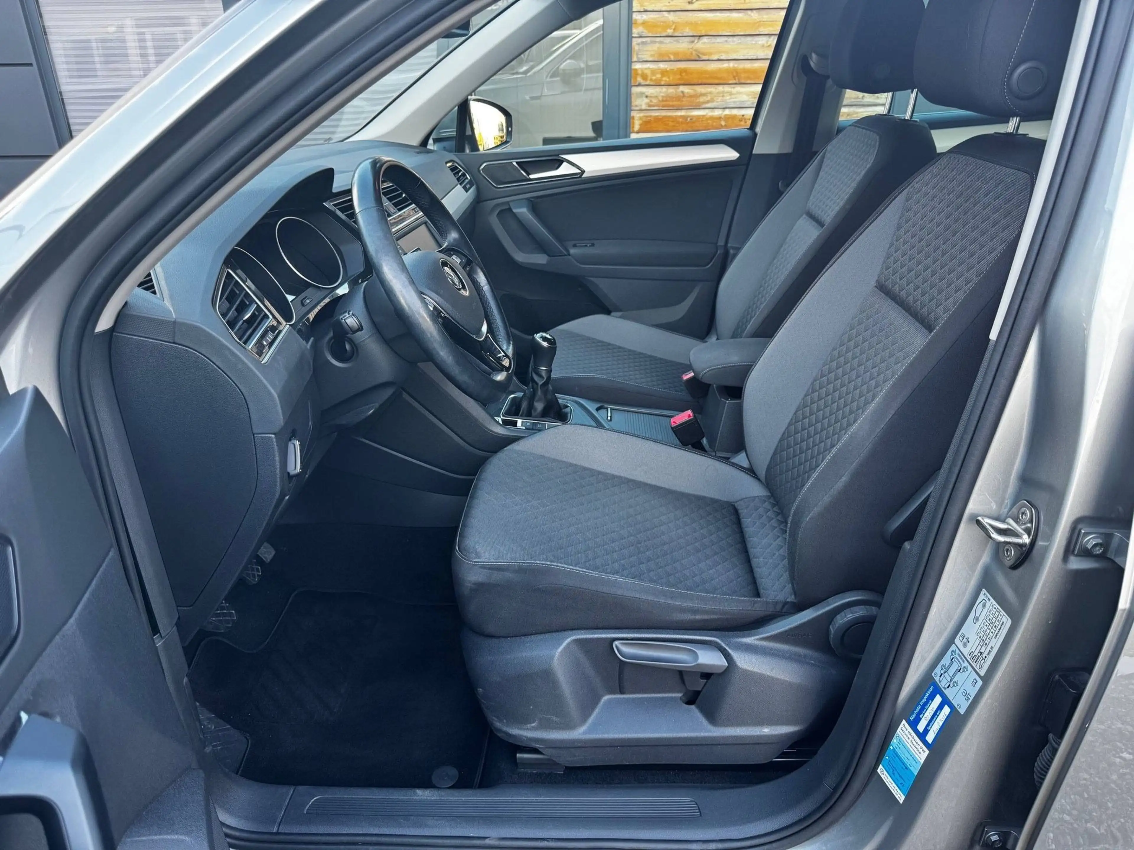 Volkswagen Tiguan 1.4 TSI BMT Comfortline — photo 9