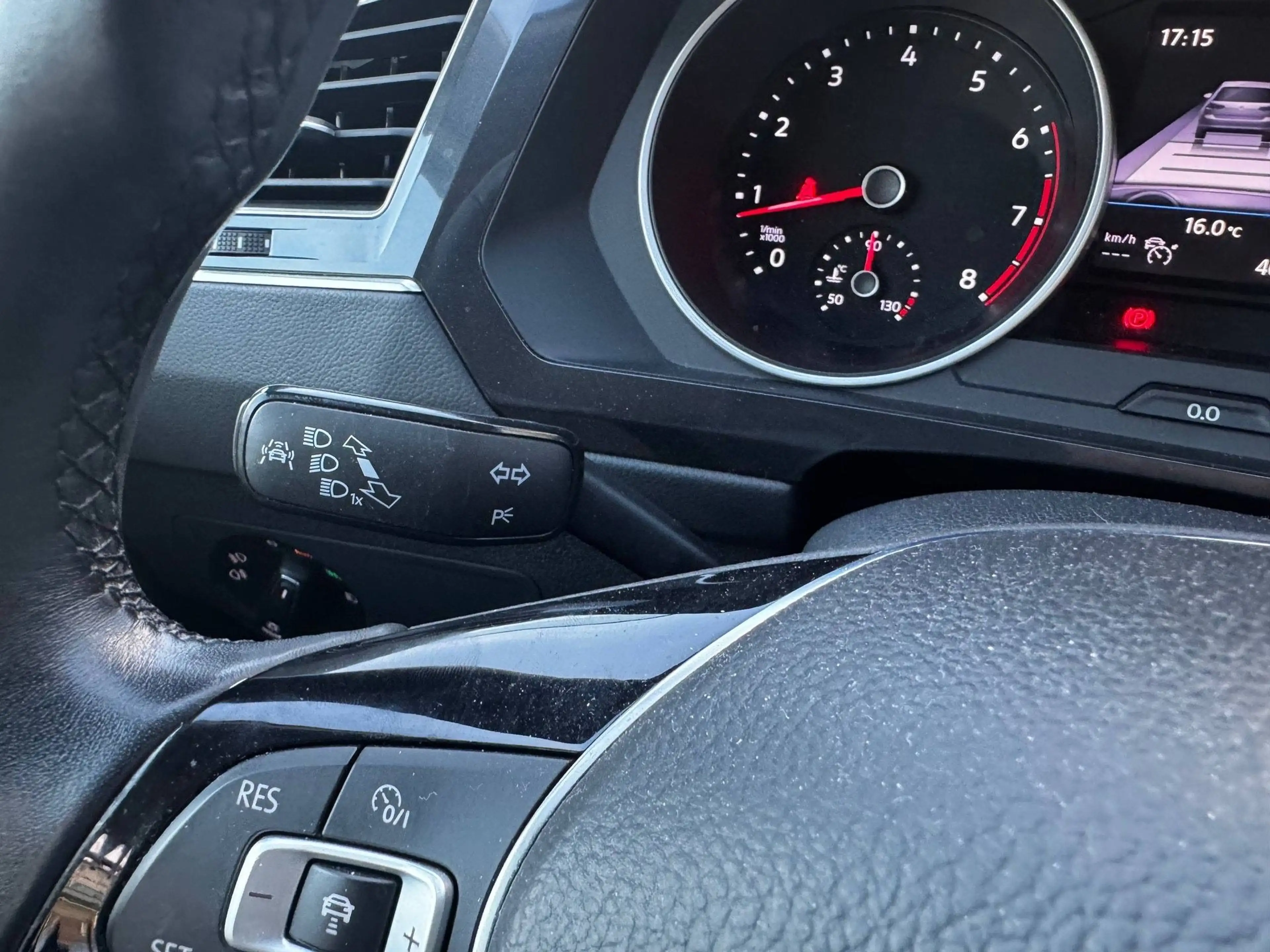 Volkswagen Tiguan 1.4 TSI BMT Comfortline — photo 14