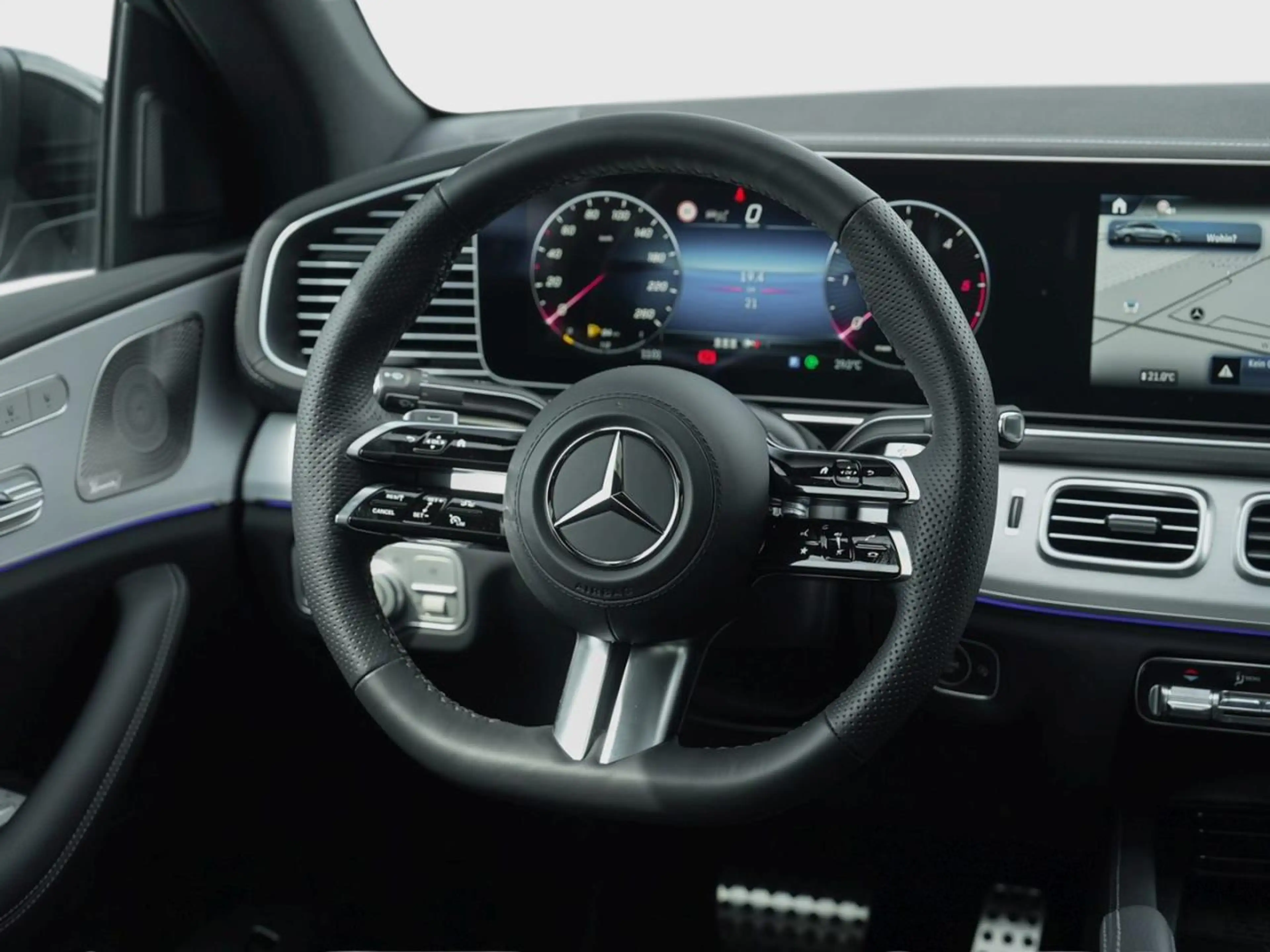 Mercedes-Benz GLE 300 d 4MATIC Coupé AMG Night Airmatic 360° — photo 8