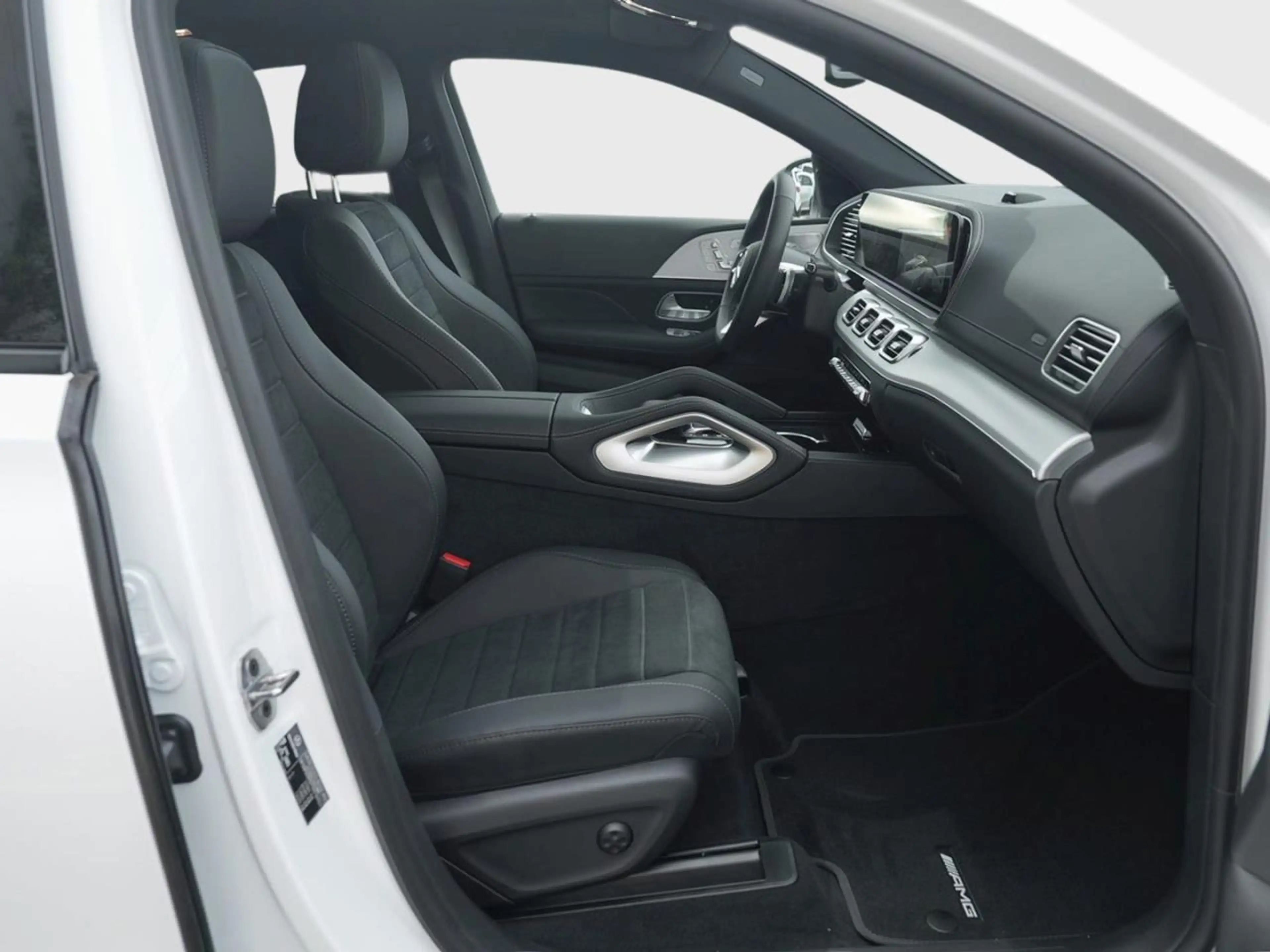 Mercedes-Benz GLE 300 d 4MATIC Coupé AMG Night Airmatic 360° — photo 9