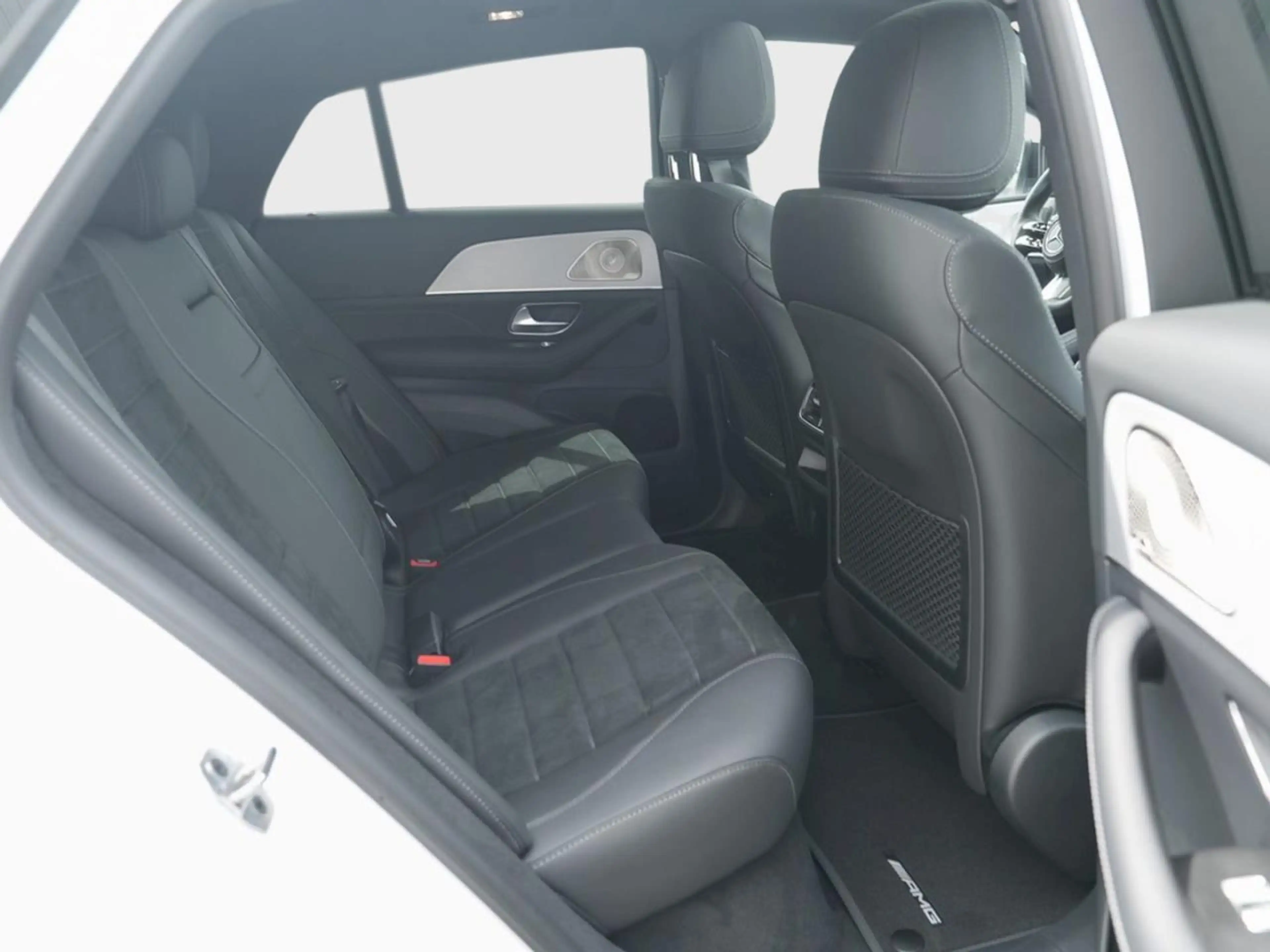 Mercedes-Benz GLE 300 d 4MATIC Coupé AMG Night Airmatic 360° — photo 11