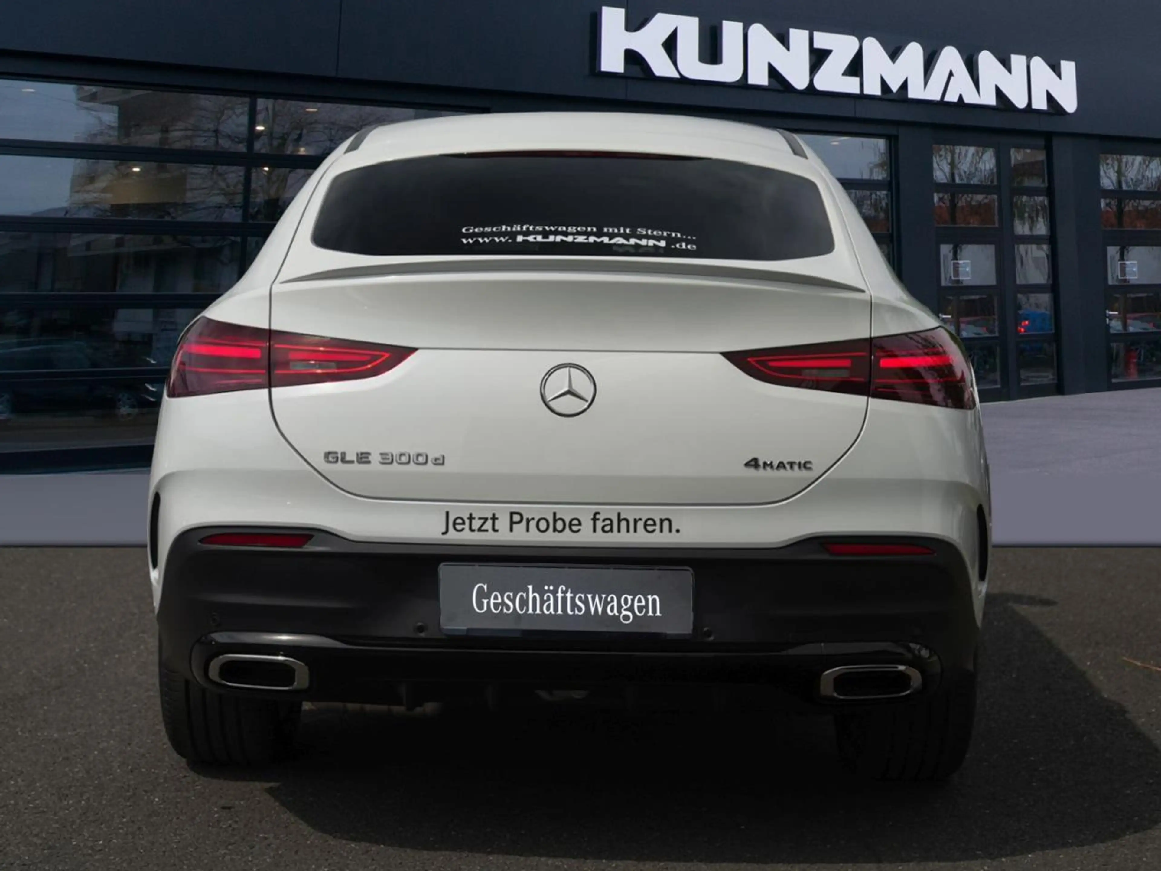 Mercedes-Benz GLE 300 d 4MATIC Coupé AMG Night Airmatic 360° — photo 4