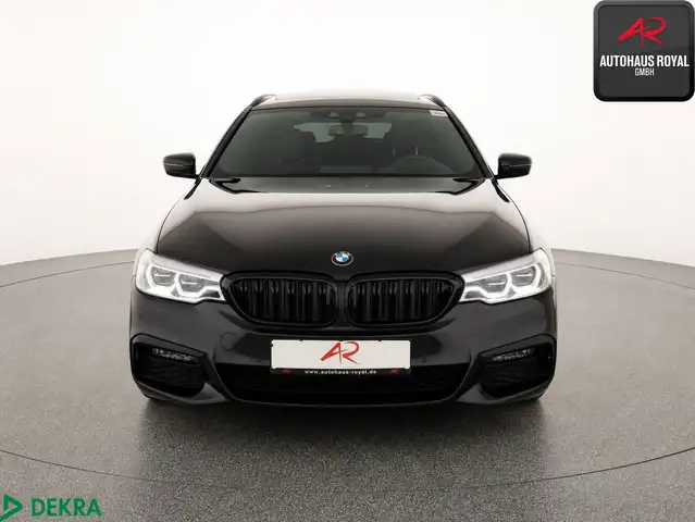 BMW 5 Series view 8