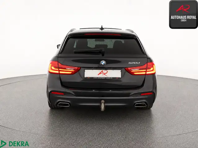 BMW 5 Series view 4