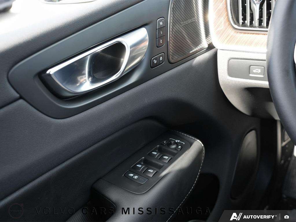 2024 Volvo XC60 Ultimate Dark Certified by Volvo thumb 17
