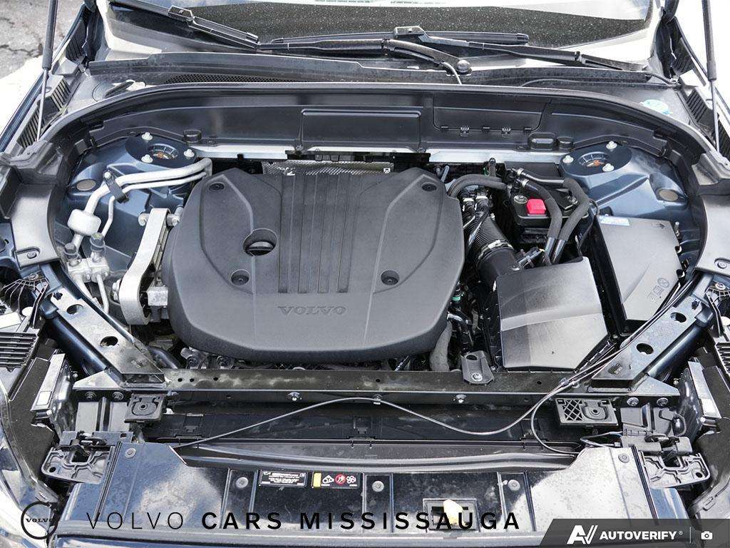 2024 Volvo XC60 Ultimate Dark Certified by Volvo thumb 8