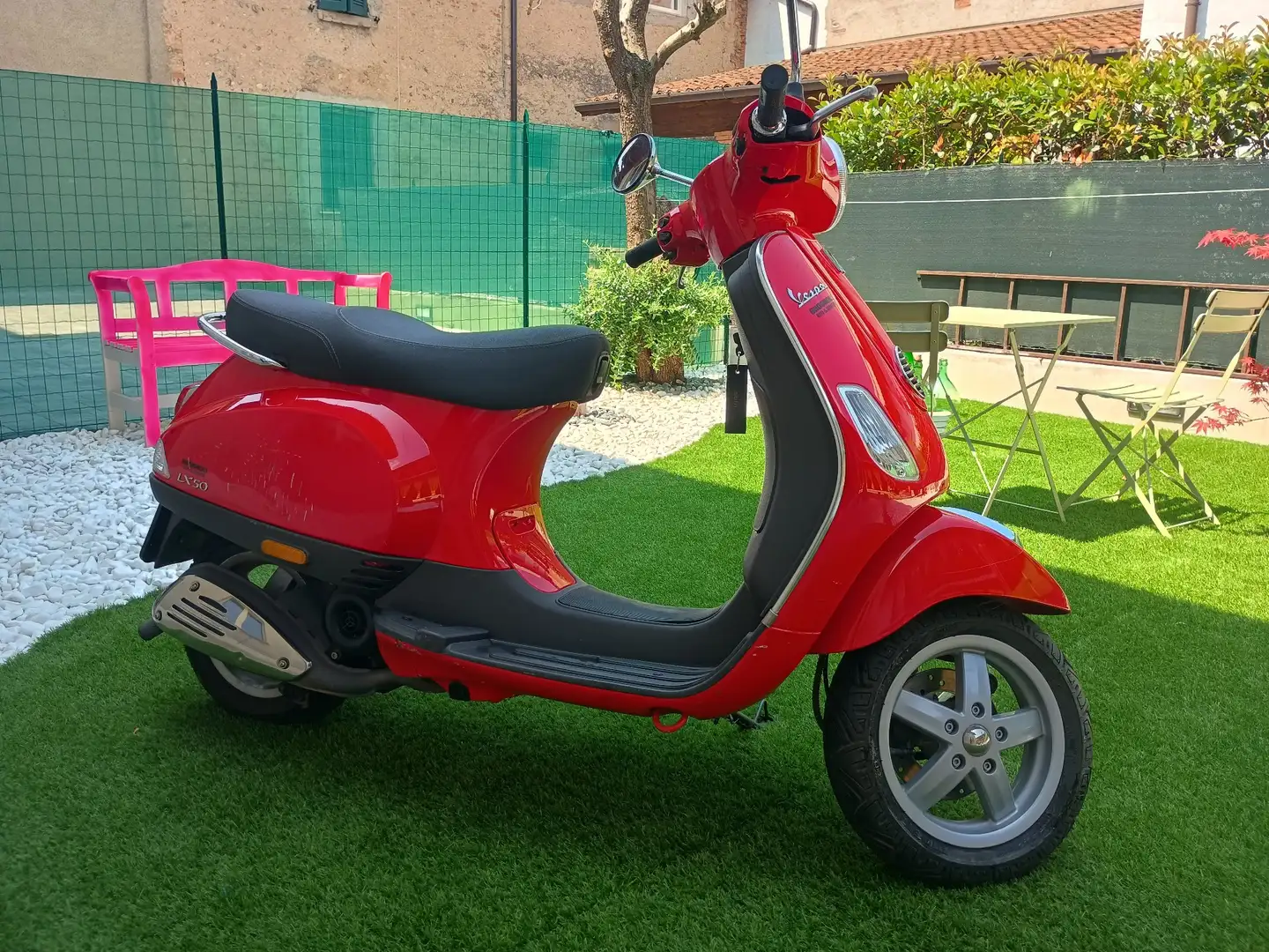 Vespa LX 50 Rood - 1