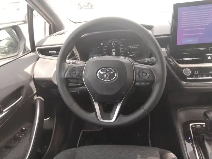 Toyota Auris 2023, foto 5