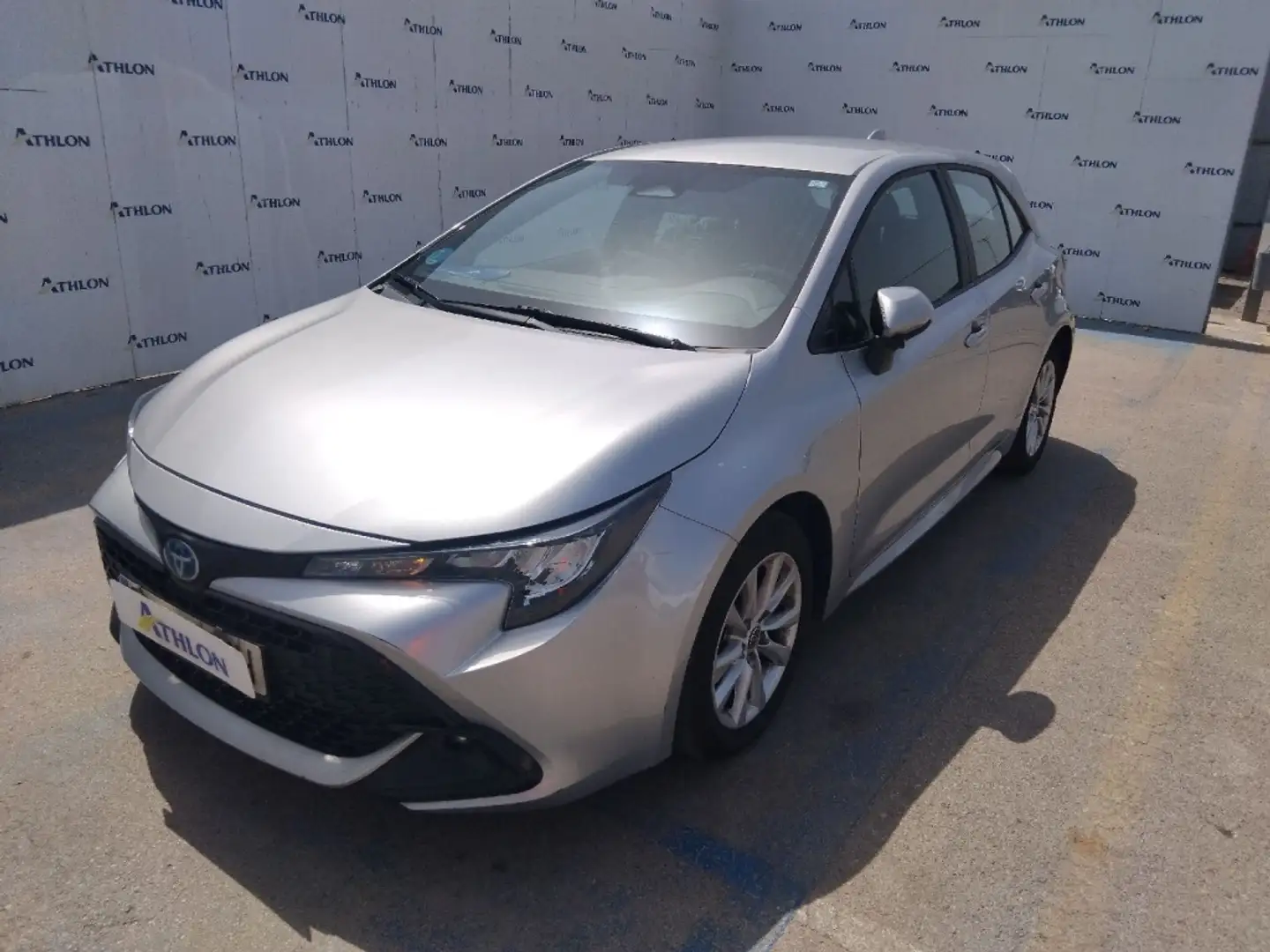 Toyota Corolla 140H Active Plus Gris - 1