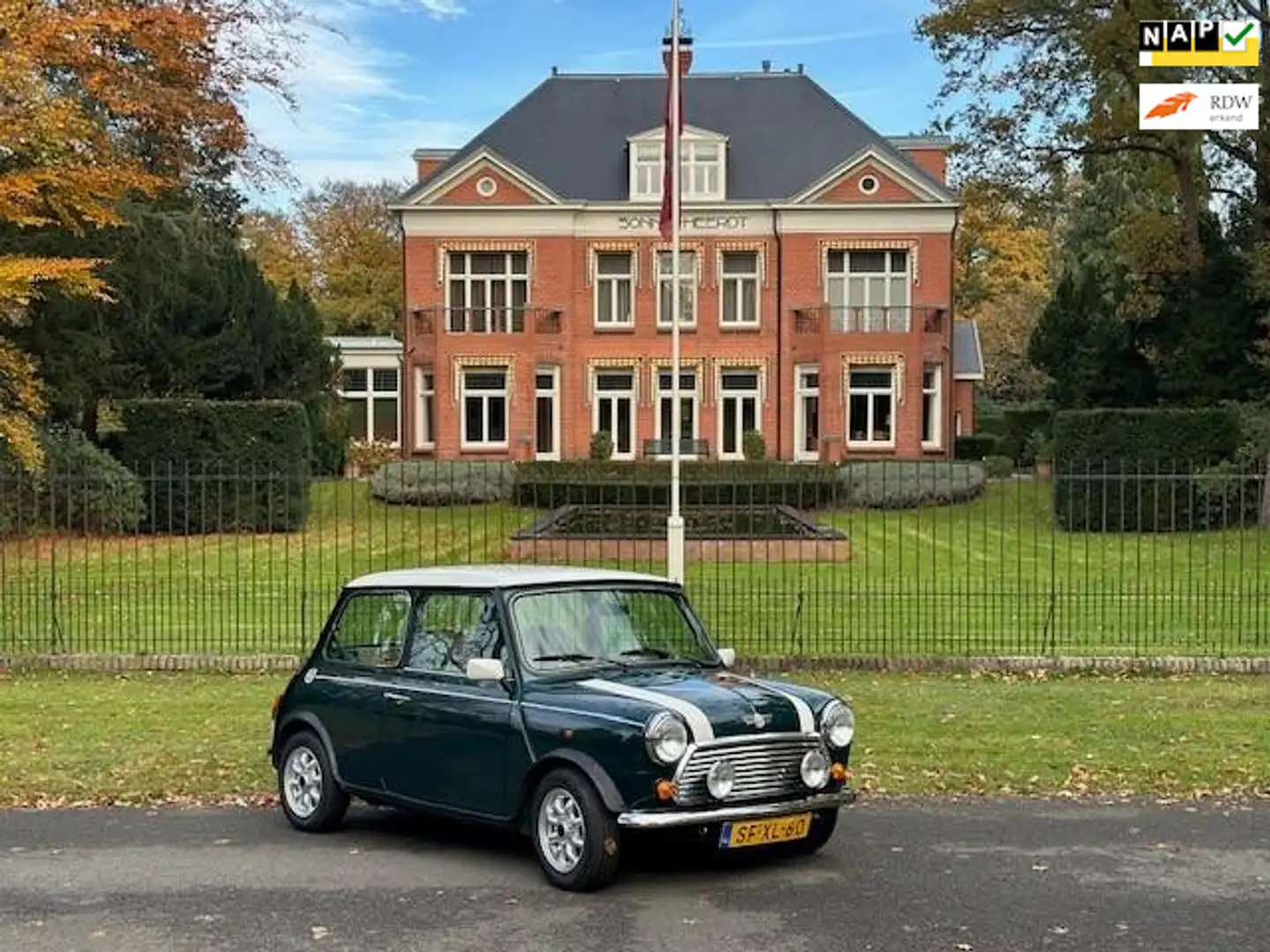 MINI Cooper Mini 1.3 Mini Cooper 1,3 i British Racing Green ( Vert - 1
