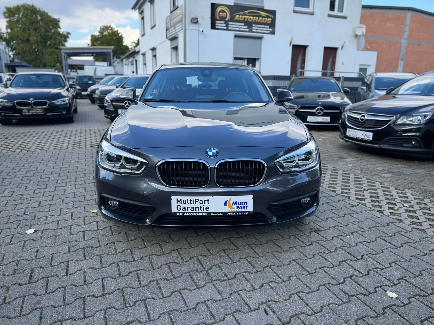 BMW 118 118 i Advantage/PDC/NAVI/LED/AUTOMATIK/ Gris - 1