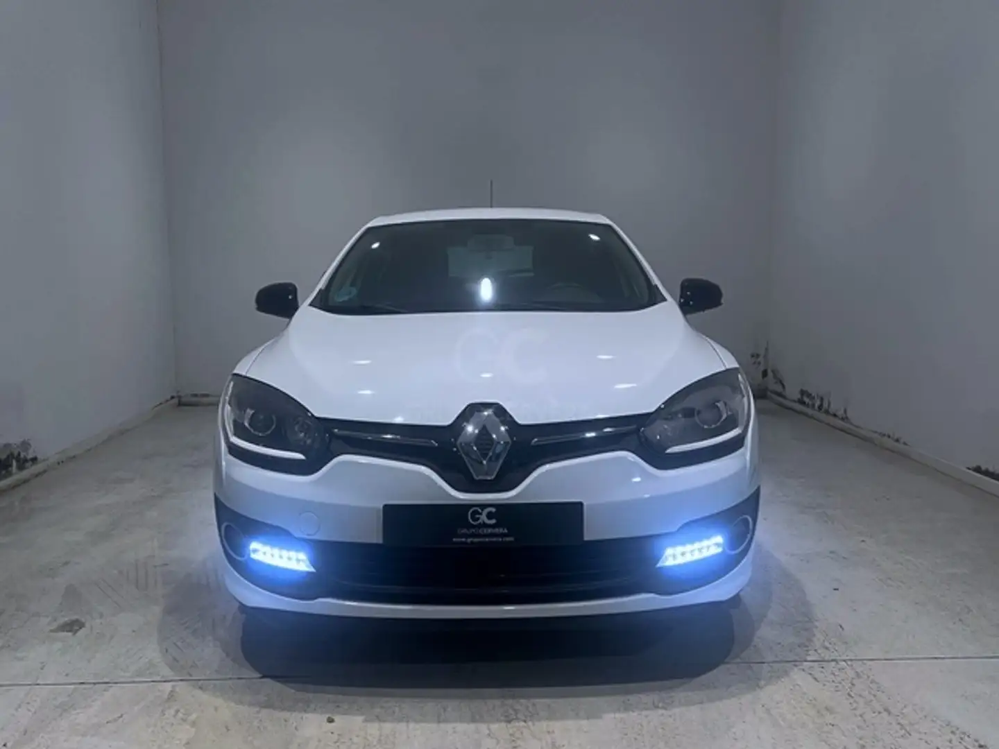 Renault Megane 1.2 TCE Energy Limited S&S 115 Weiß - 2