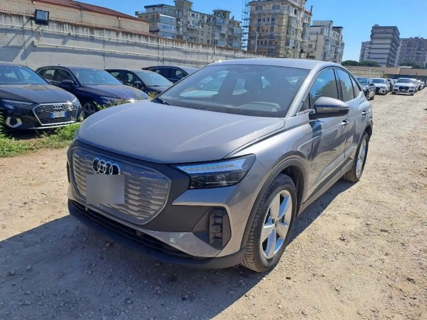 Audi Q4 e-tron 45 Assist+/virtC/Leder/Navi+ Gris - 2