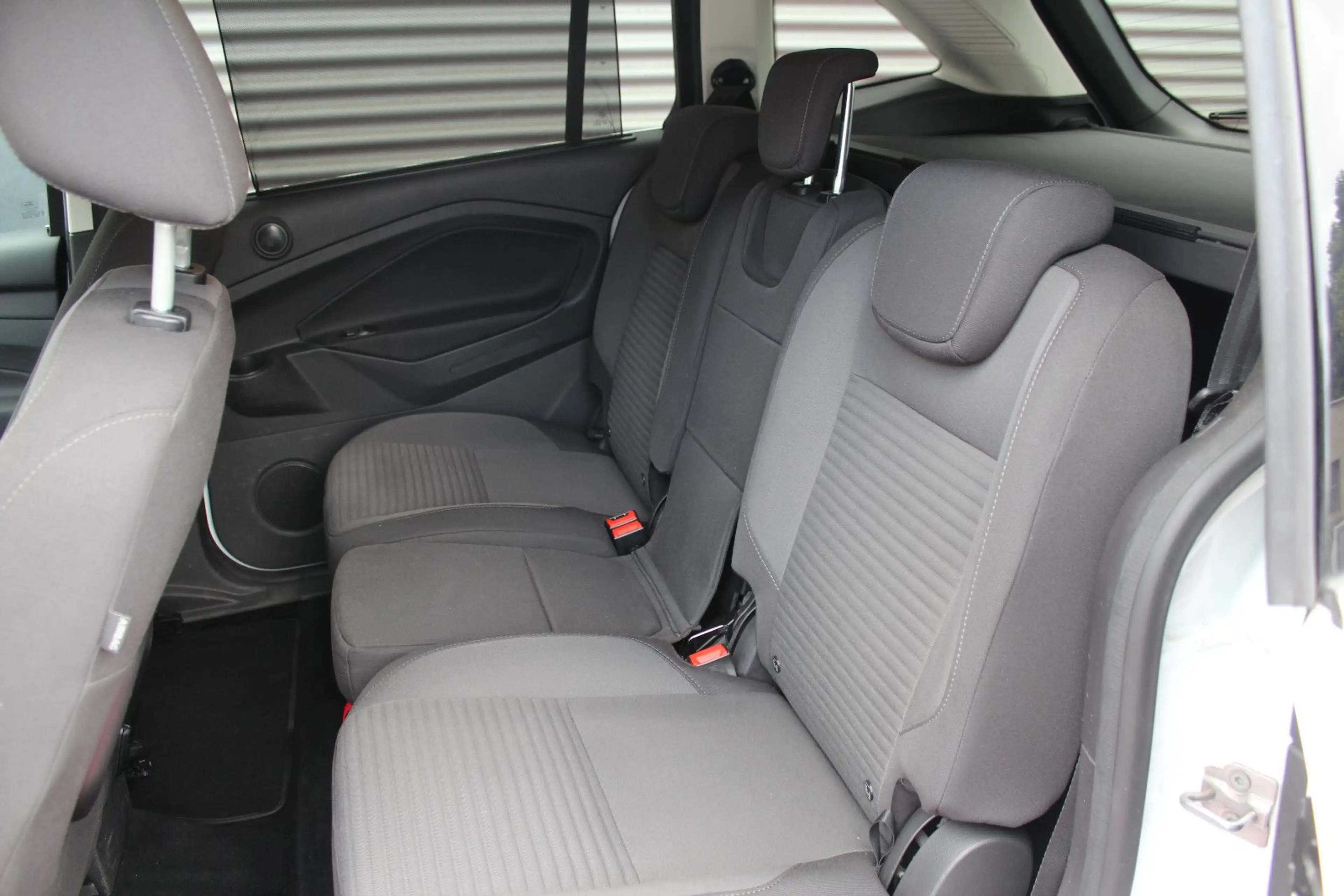 Ford Grand C-Max GRAND C-MAX TITANIUM KLIMA 1.Hd — photo 14