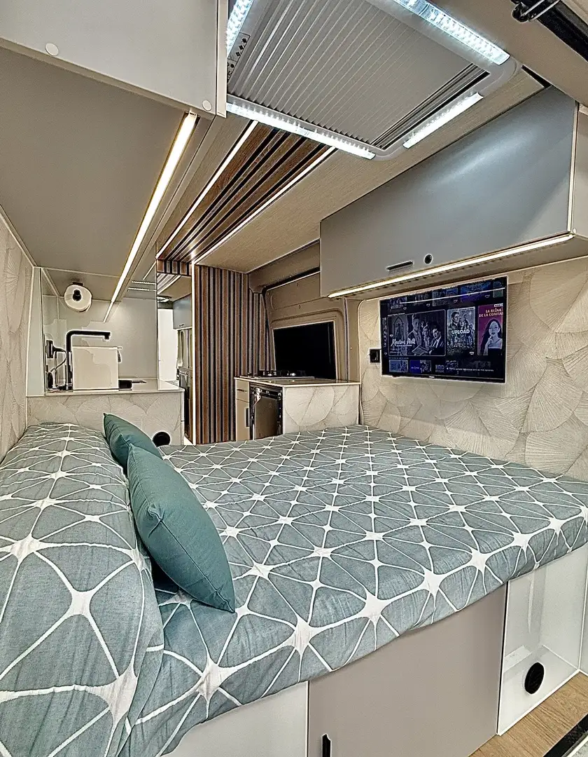 Peugeot Boxer Caja Cabina 2.2HDI 335 L2/H2 140cv - 2