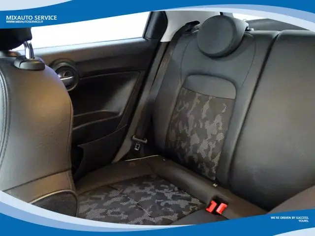 Fiat 500x view 10