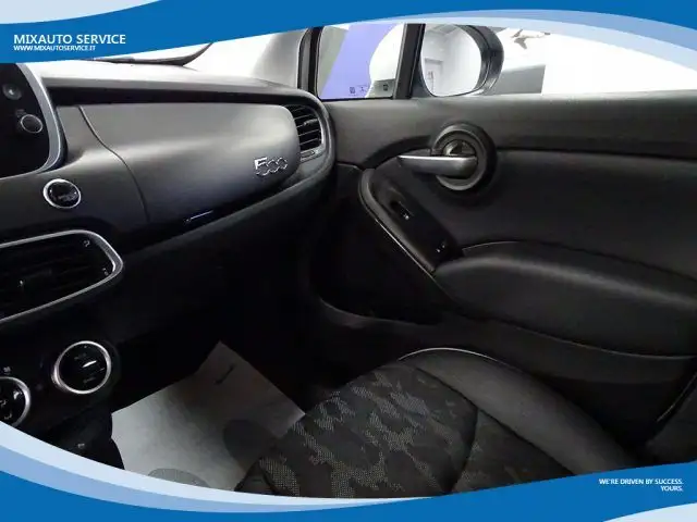 Fiat 500x view 9