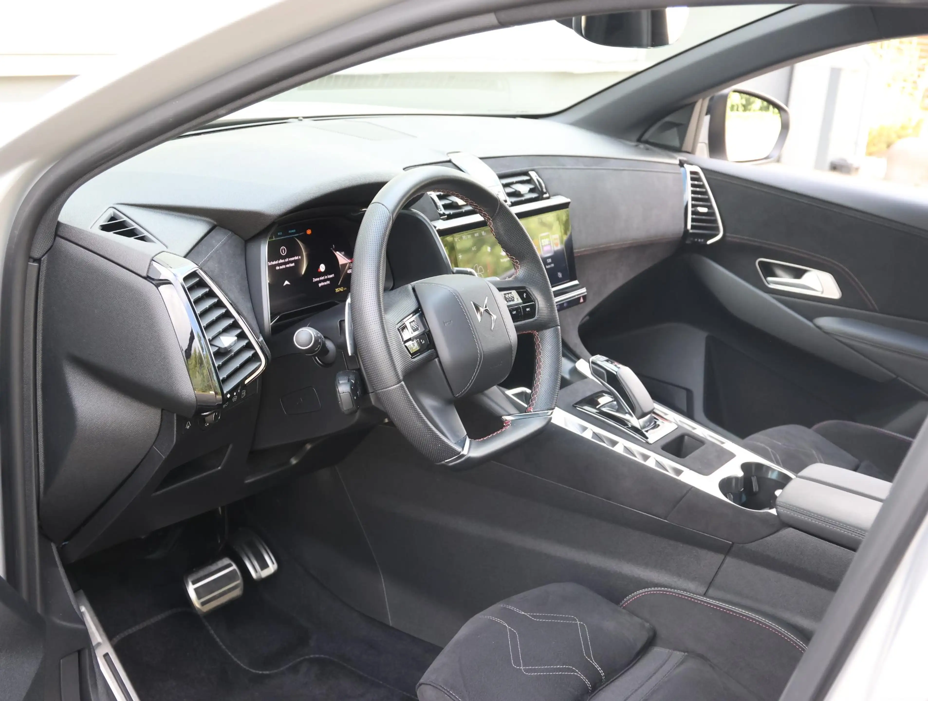 DS Automobiles DS 7 1.6 PHEV 225 Ligne Business | Panoramisch schuif- — photo 13