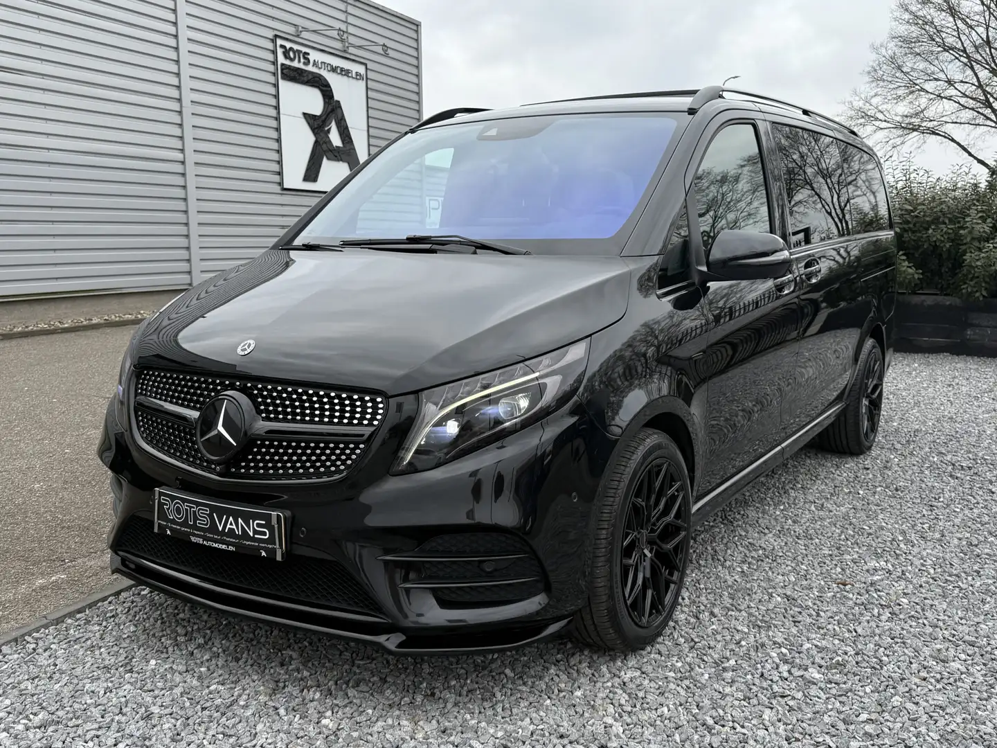 Mercedes-Benz V 250 v250 4-Matic AMG Pano|Burmester|Distronic|360Camer Zwart - 2