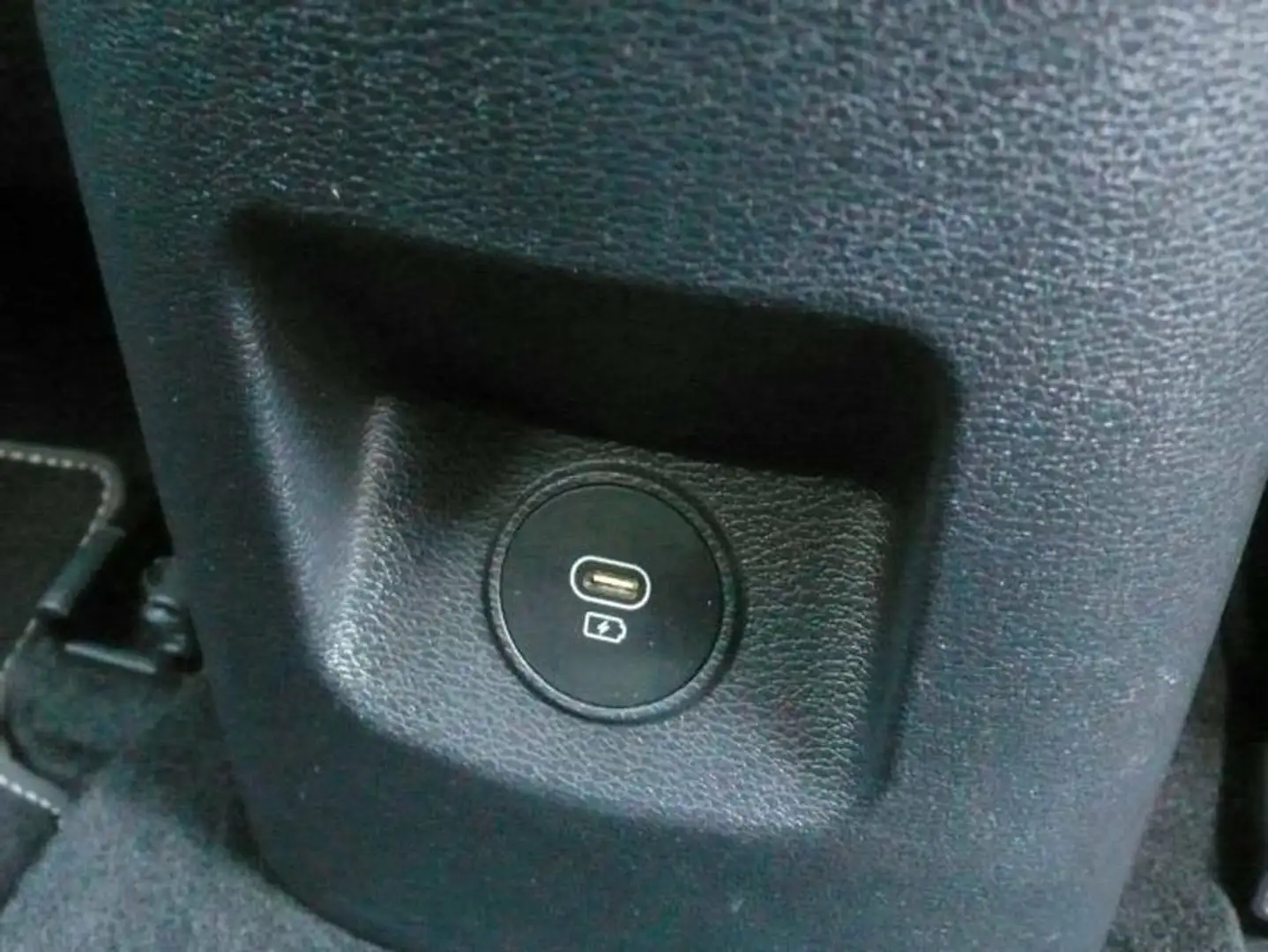 Kia XCeed 1.6 GDi PHEV 104kW (141CV) eDrive (AC) Argent - 2
