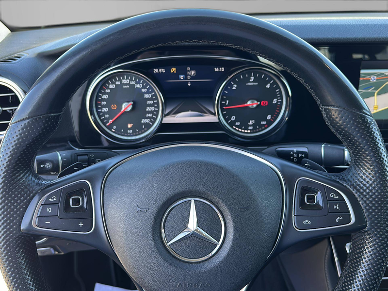 Mercedes-Benz E 220 *Avantgarde*LED*KAMERA*NAVI*AHK*Bremsaasi — photo 12