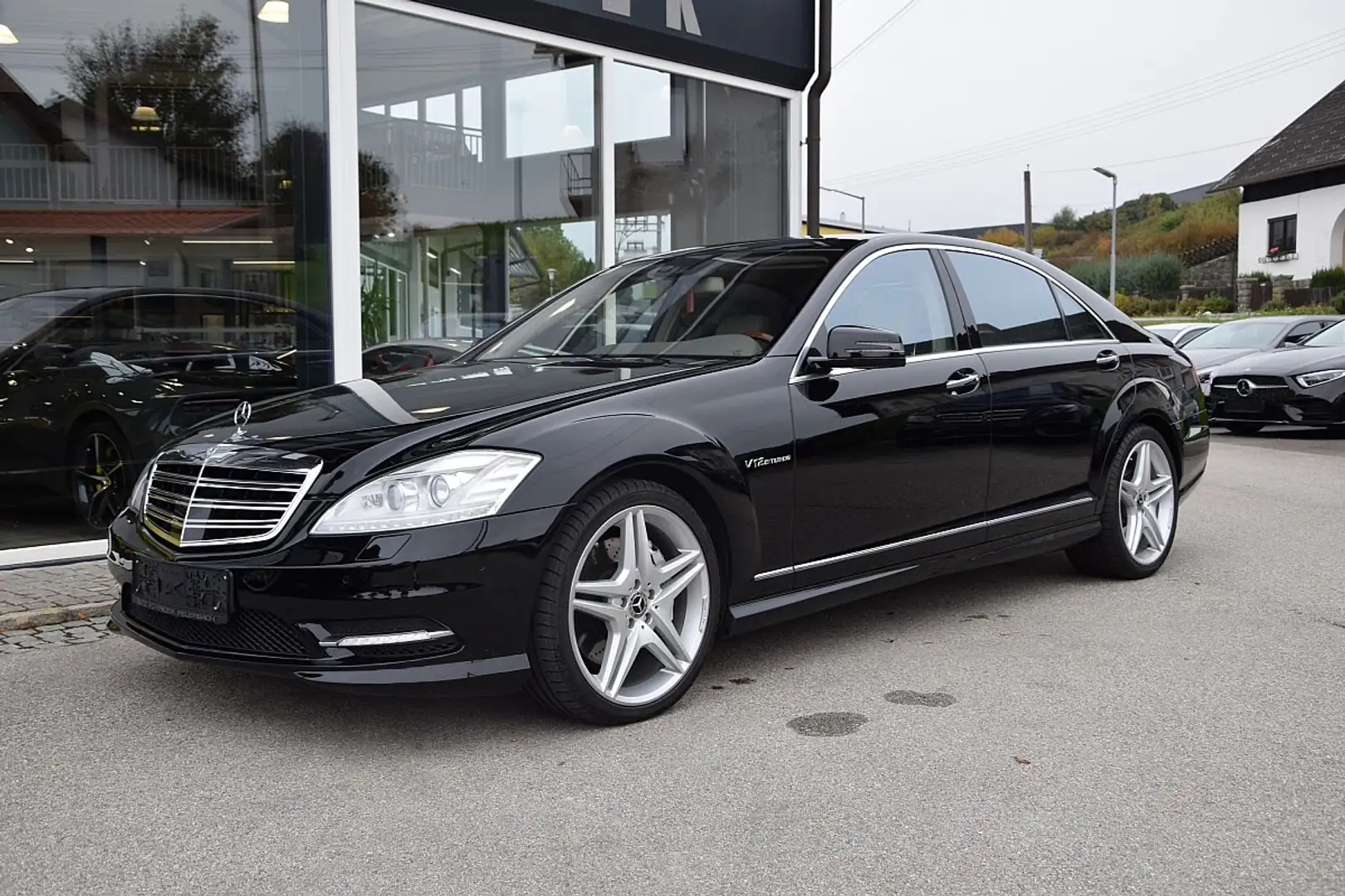 Mercedes-Benz S 600 lang Aut. *AMG-Line* Negro - 2