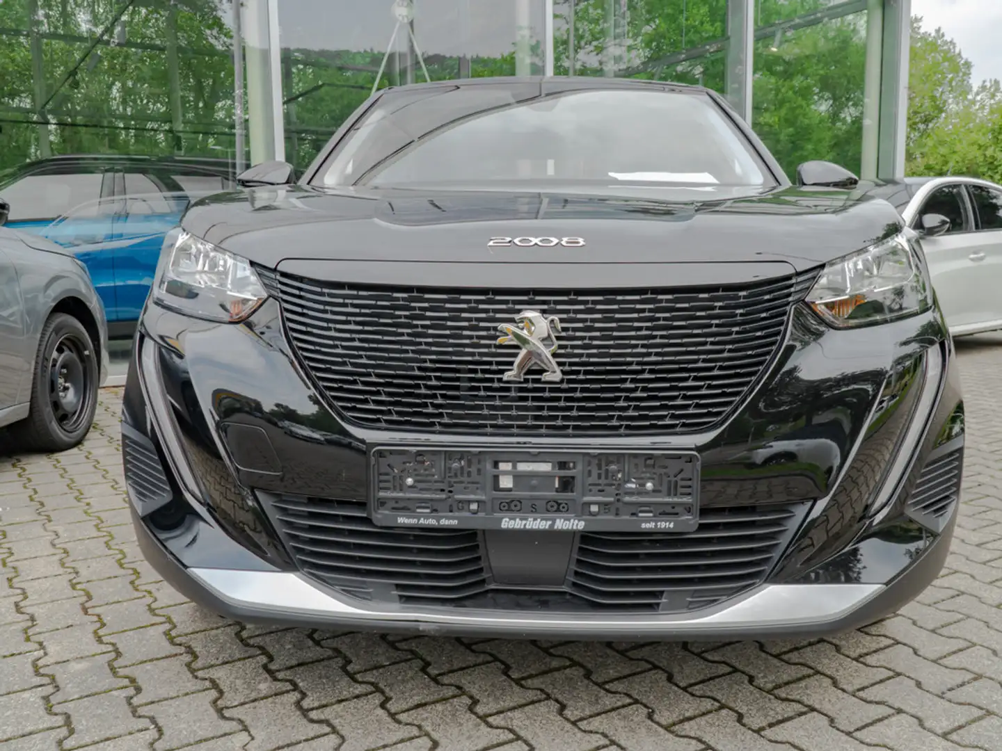 Peugeot e-2008 Schwarz - 2