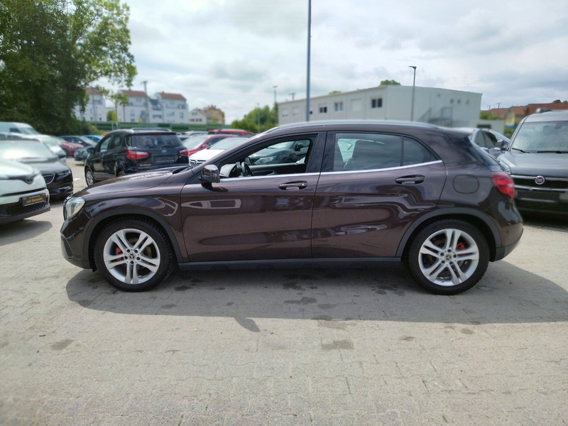 Mercedes-Benz GLA 200 +GARANTIE+CARPLAY+LED+NAVI+SHZ+CAM+PDC — photo 8