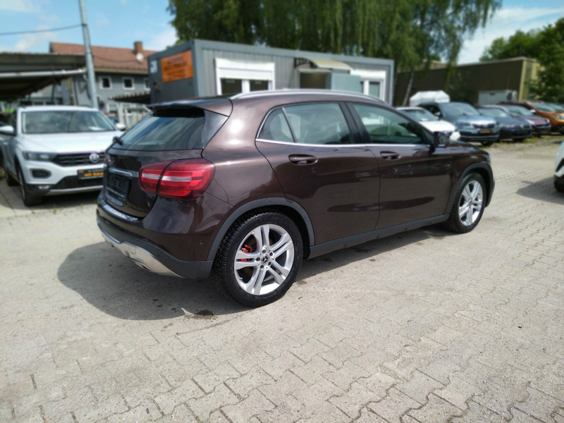 Mercedes-Benz GLA 200 +GARANTIE+CARPLAY+LED+NAVI+SHZ+CAM+PDC — photo 5