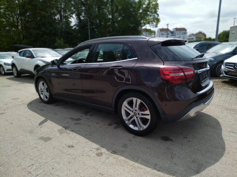 Mercedes-Benz GLA 200 +GARANTIE+CARPLAY+LED+NAVI+SHZ+CAM+PDC — photo 7