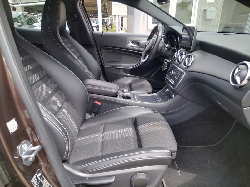 Mercedes-Benz GLA 200 +GARANTIE+CARPLAY+LED+NAVI+SHZ+CAM+PDC — photo 15